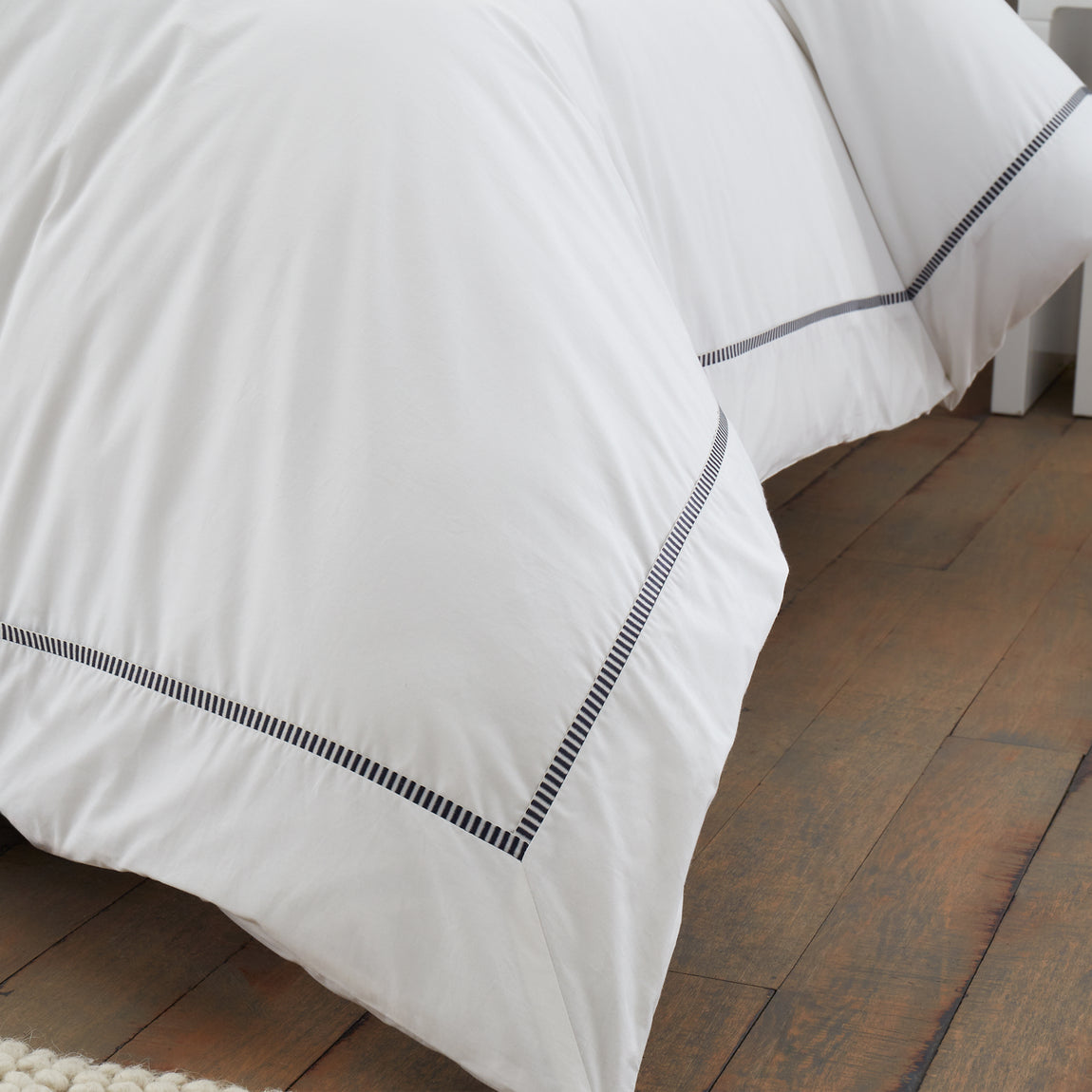 Bianca Contrast Trim Duvet Cover Bedding Set White Black