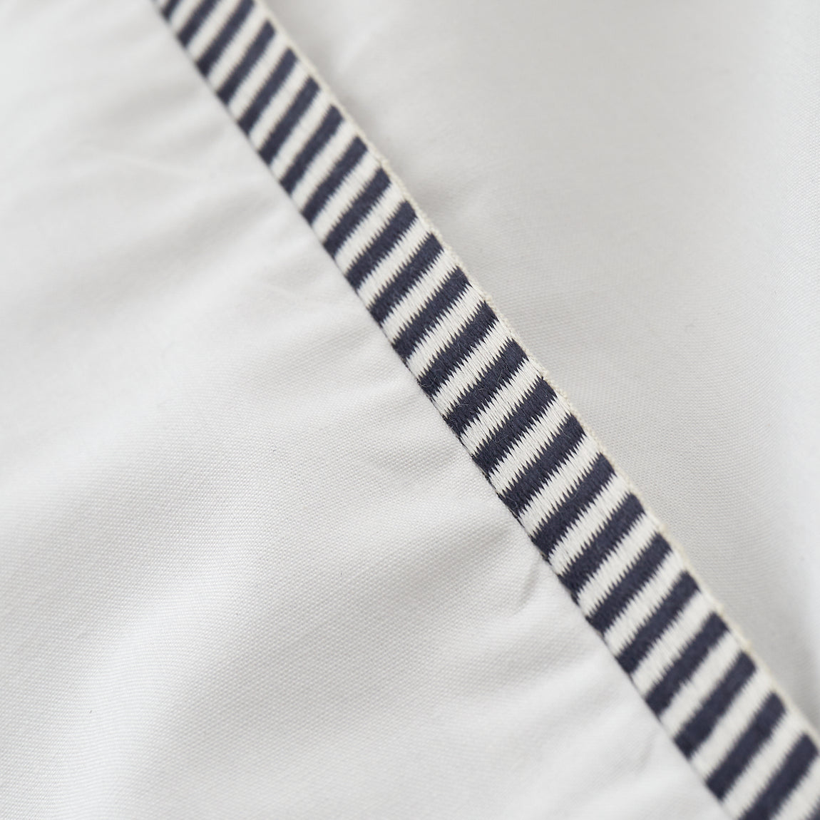 Bianca Contrast Trim Duvet Cover Bedding Set White Black