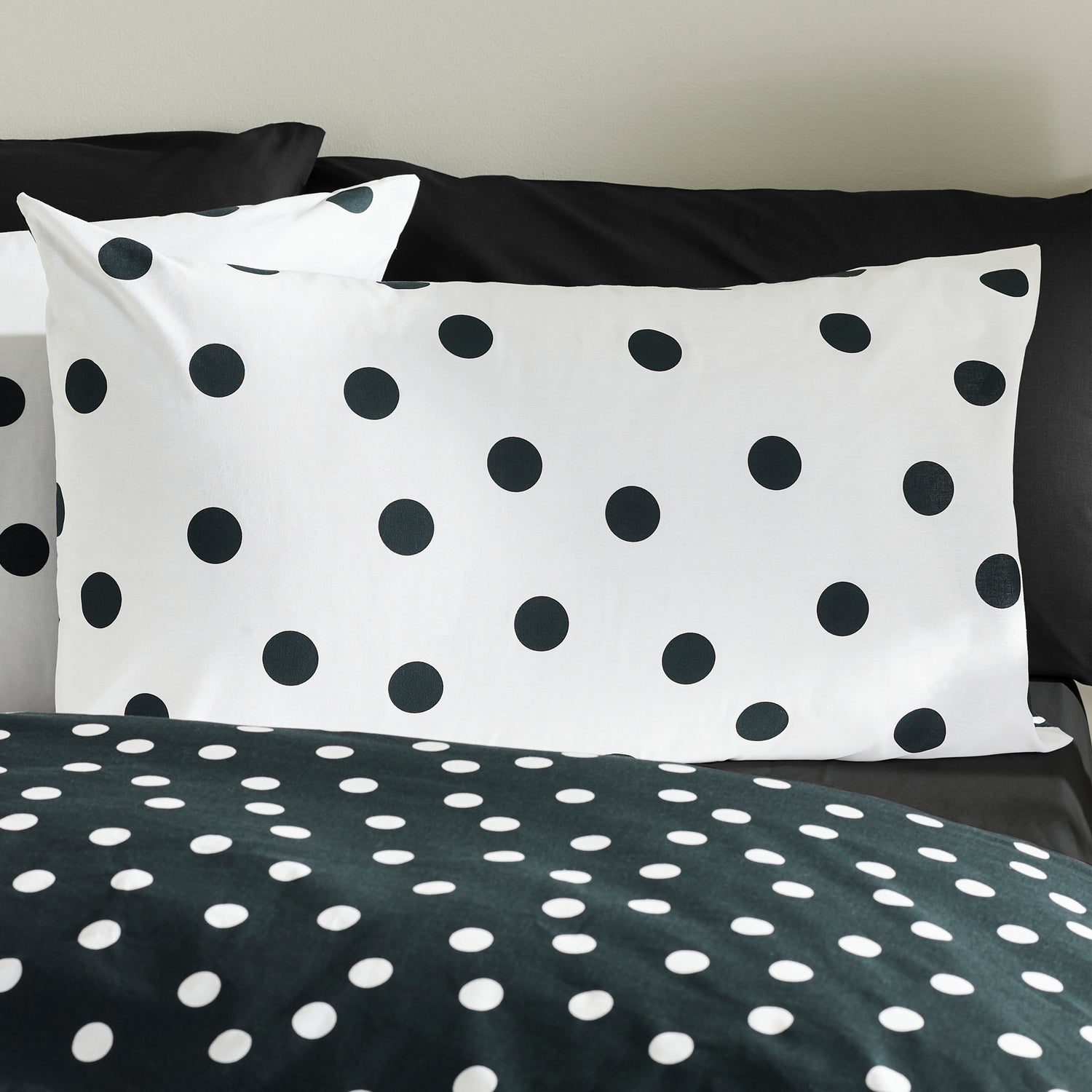 Catherine Lansfield Polka Dot Duvet Cover Bedding Set Black White