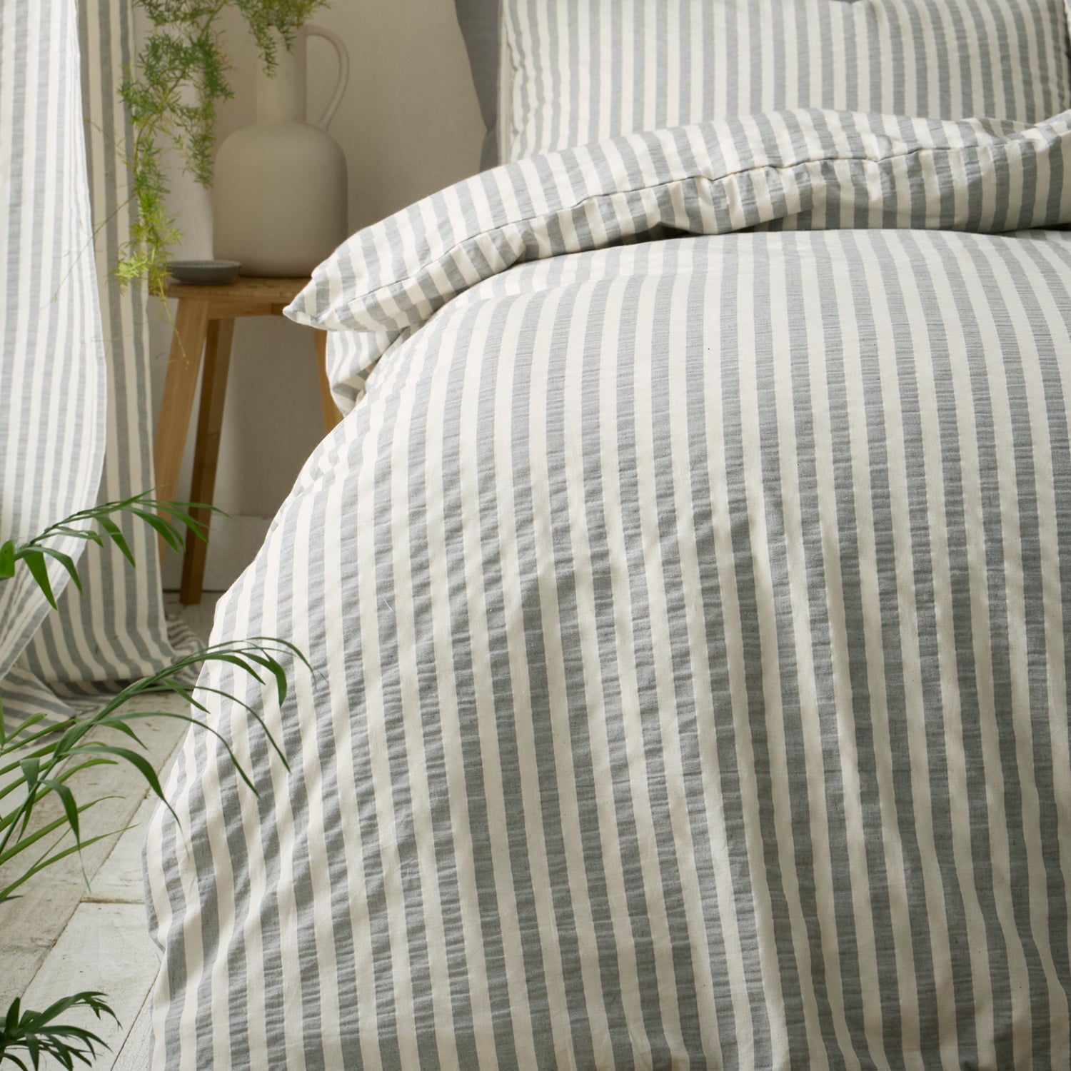Pineapple Elephant Cotton Rich Woven Stripe Duvet Cover Bedding Set Grey