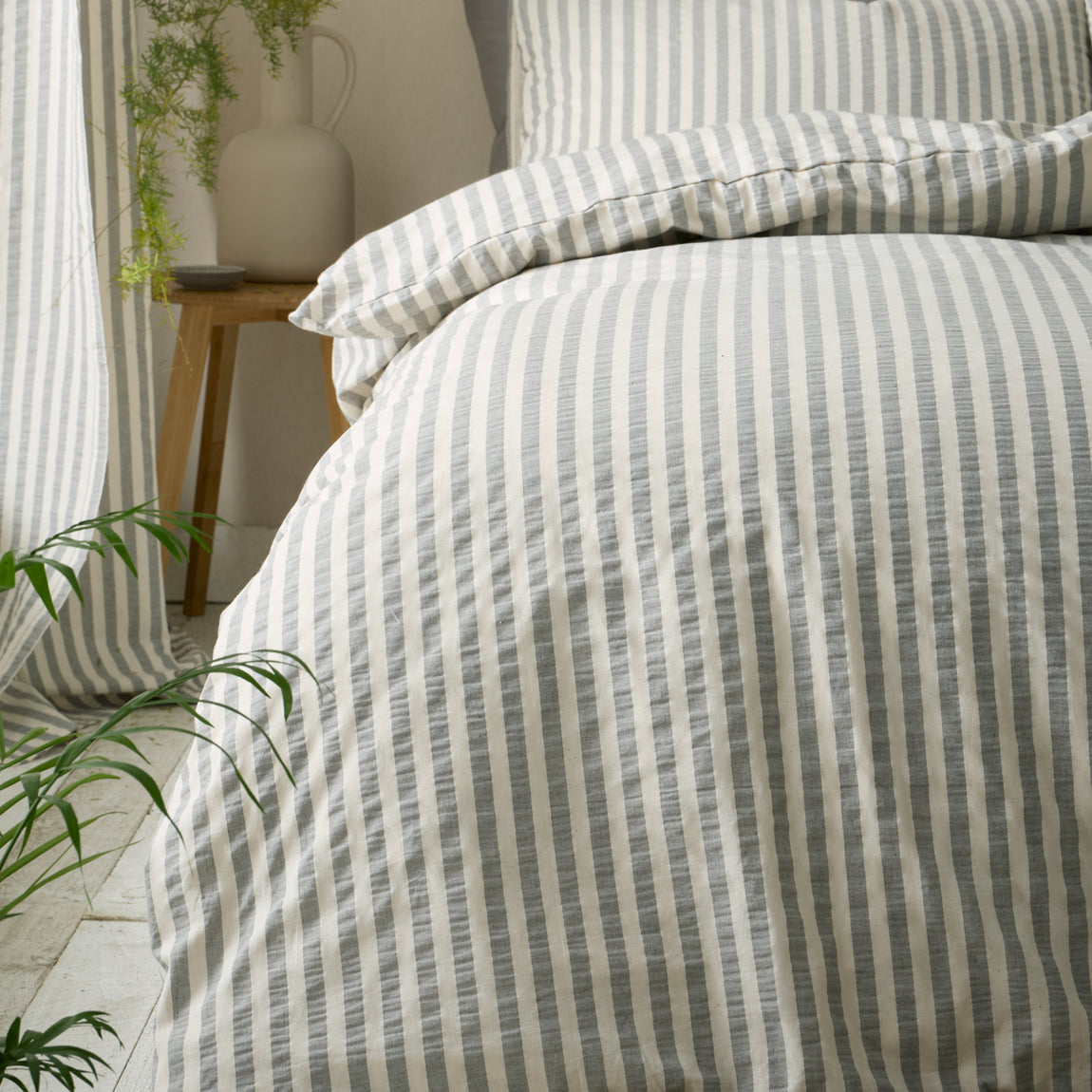 Pineapple Elephant Cotton Rich Woven Stripe Duvet Cover Bedding Set Grey