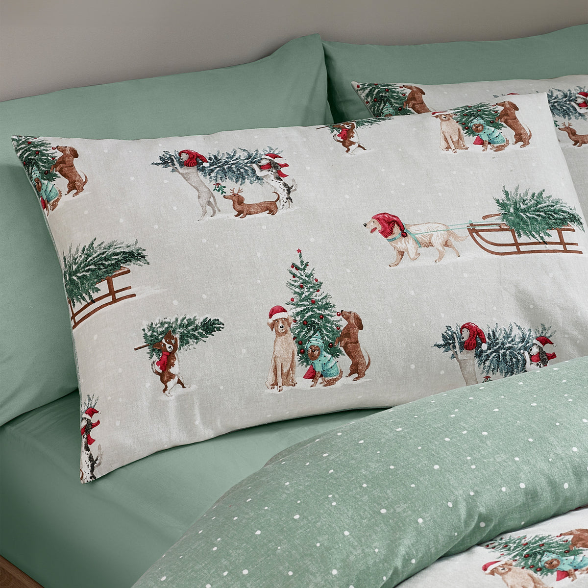 Catherine Lansfield Brushed Christmas Dogs Duvet Cover Bedding Set Green