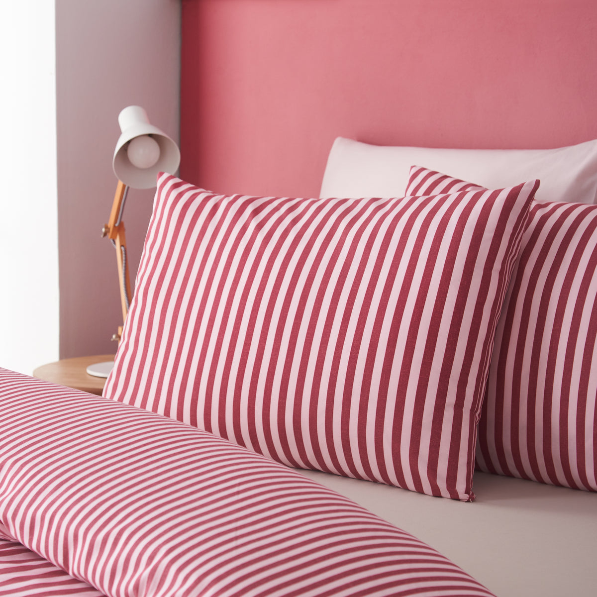 Catherine Lansfield Epping Textured Stripe Duvet Cover Bedding Set Burgundy