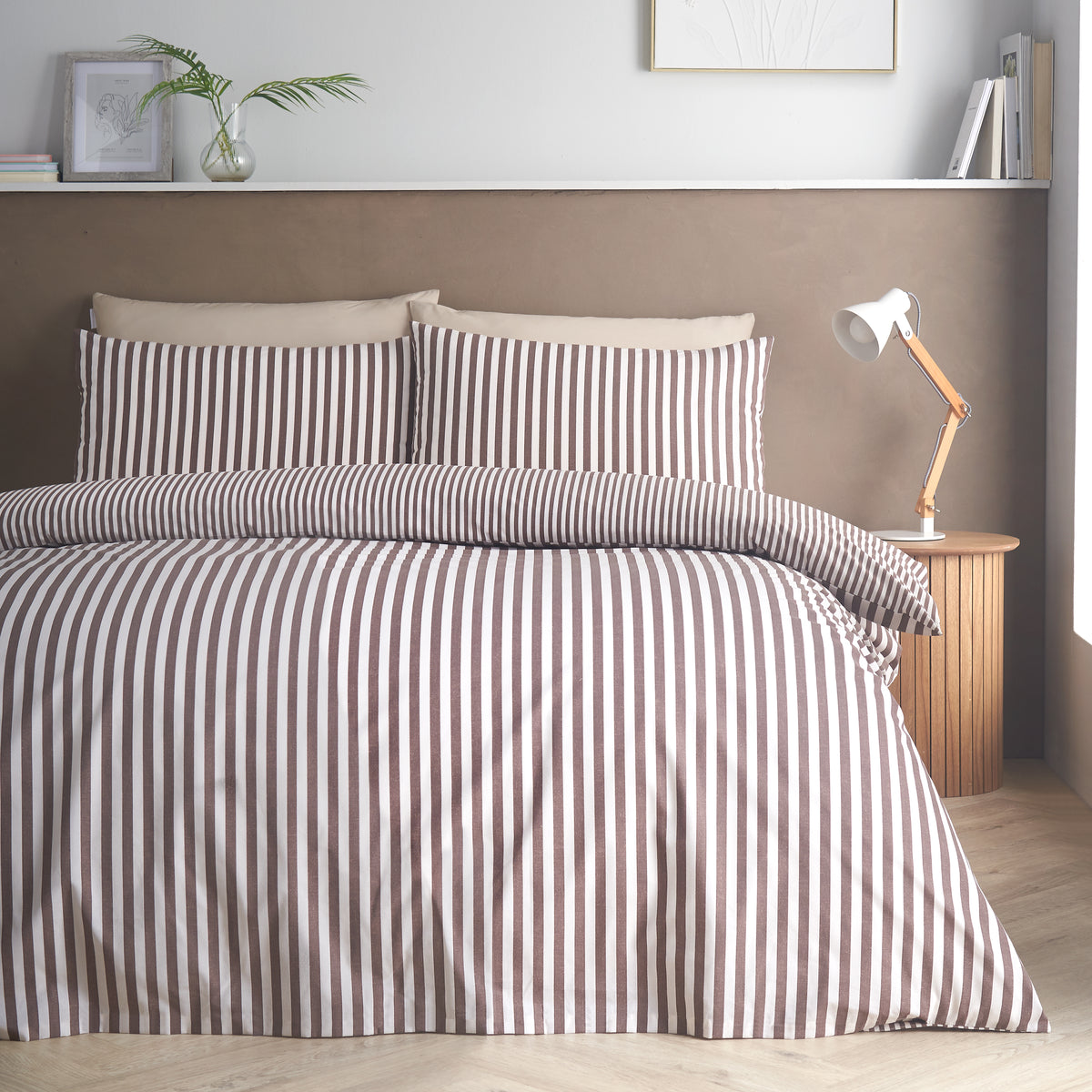 Catherine Lansfield Epping Textured Stripe Duvet Cover Bedding Set Chocolate