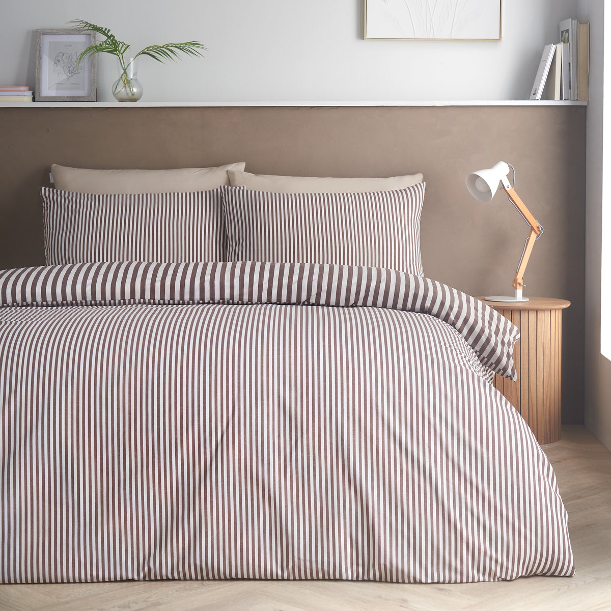 Catherine Lansfield Epping Textured Stripe Duvet Cover Bedding Set Chocolate