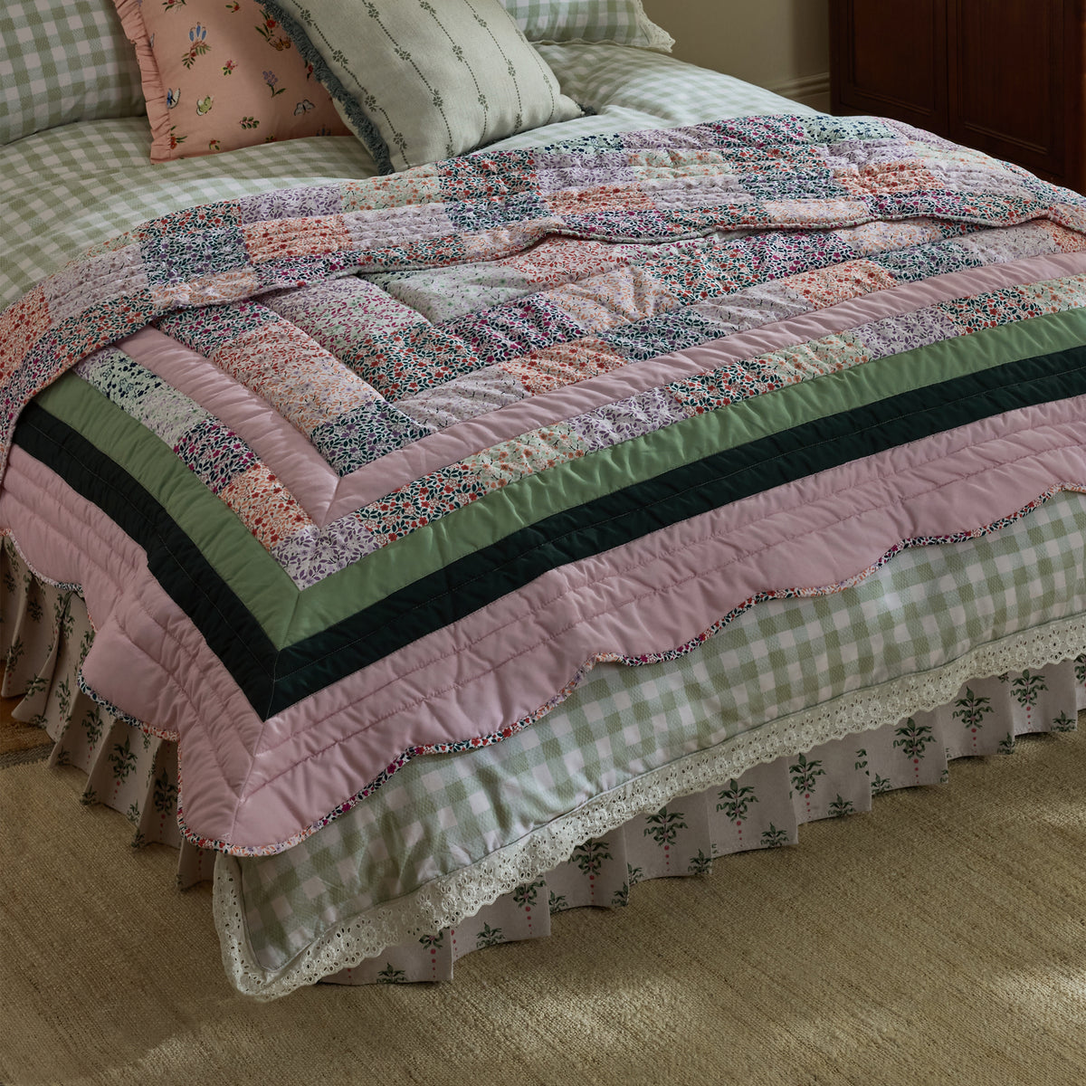 Cath Kidston Heirloom Patchwork 150cm x 200cm Bedspread Pink
