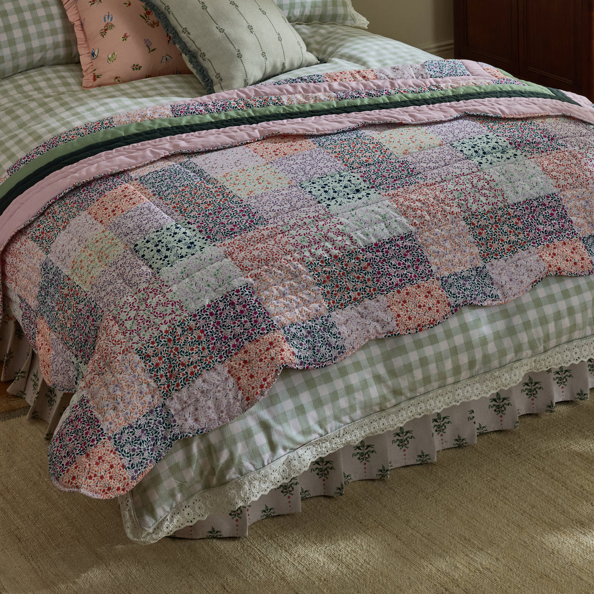 Cath Kidston Heirloom Patchwork 150cm x 200cm Bedspread Pink
