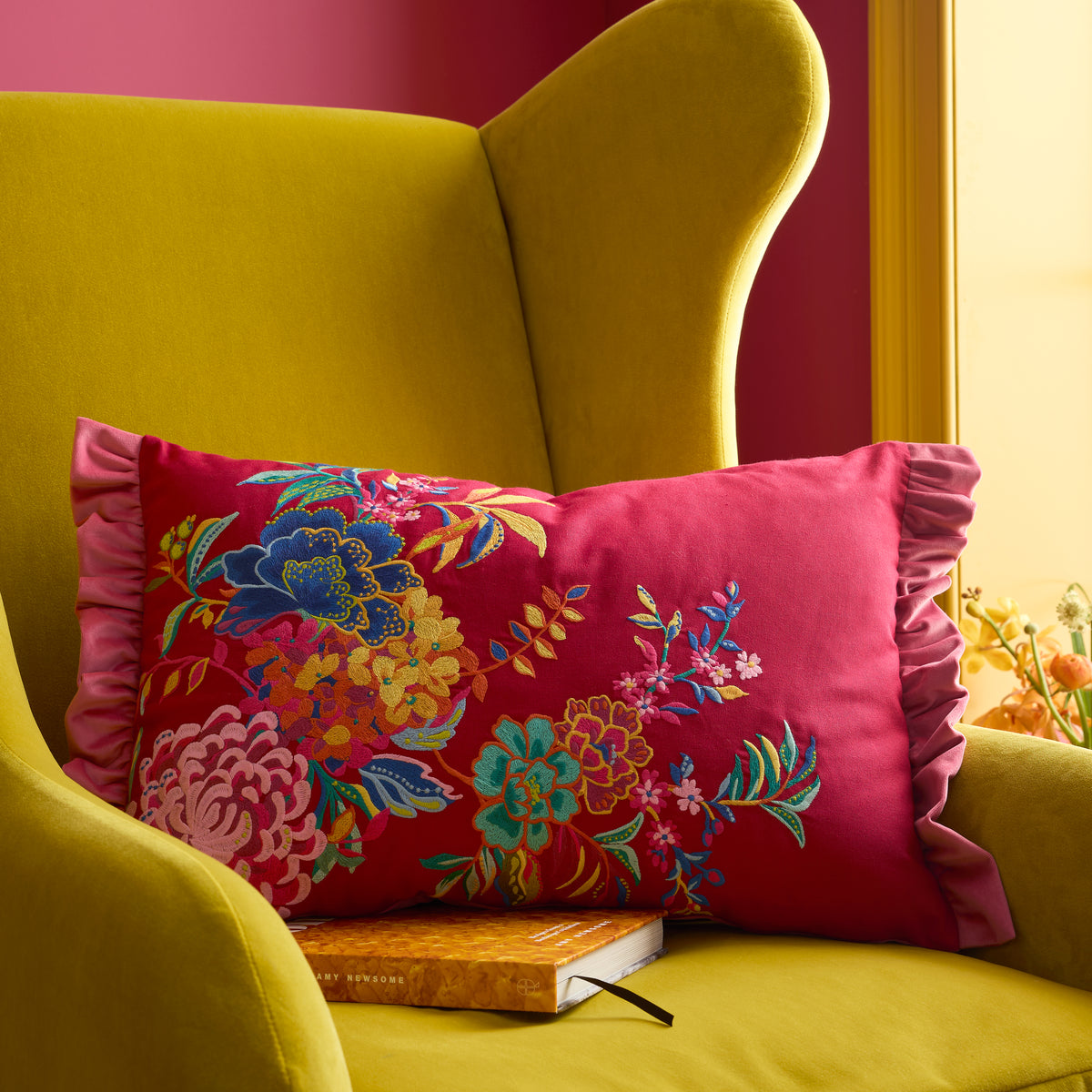 Sophie Robinson Flourish Floral 40cm x 60cm Filled Boudoir Bright