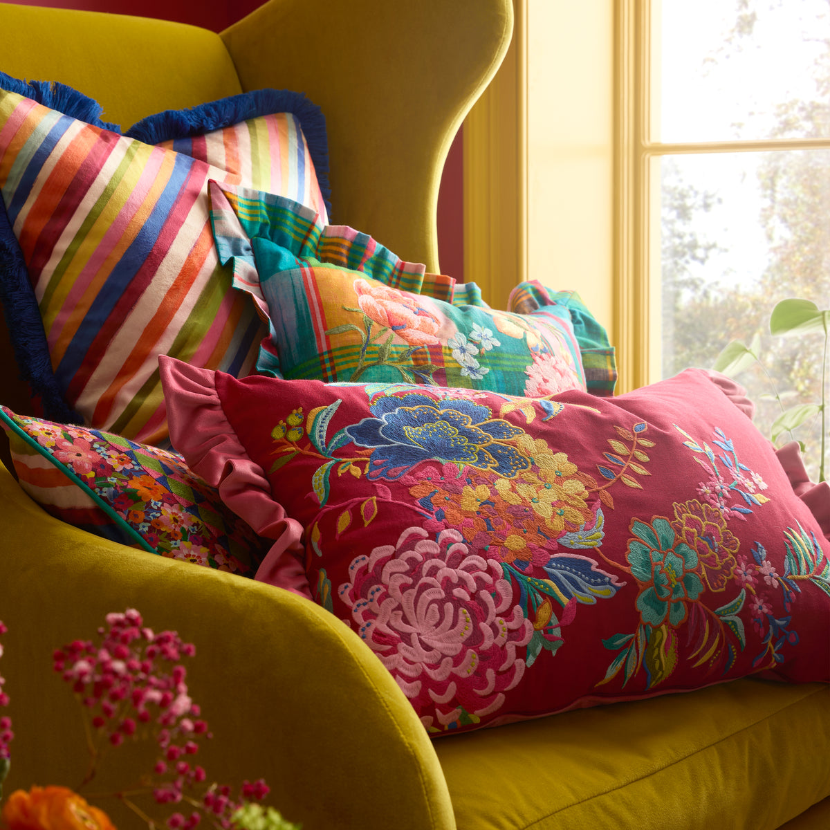 Sophie Robinson Flourish Floral 40cm x 60cm Filled Boudoir Bright