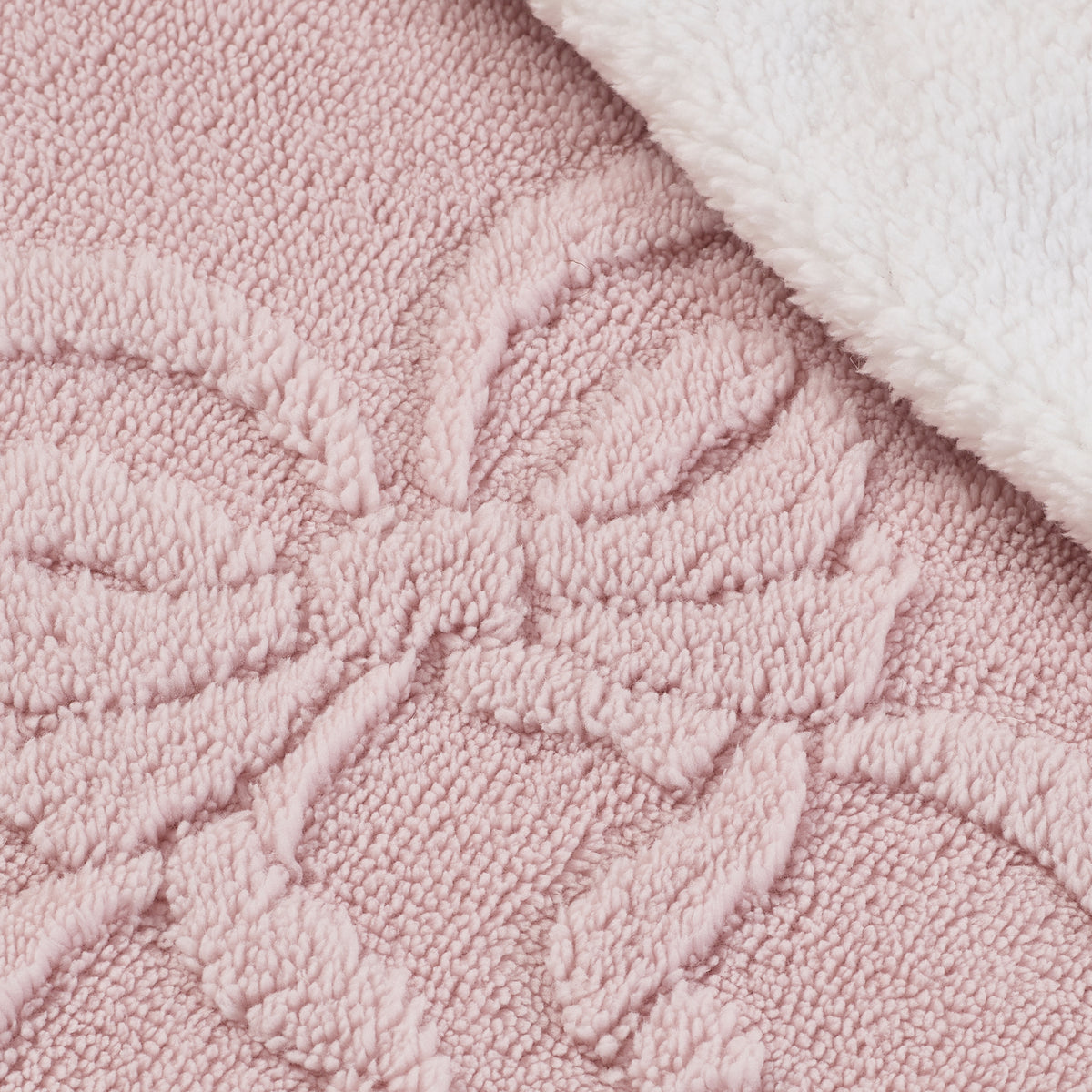 Catherine Lansfield Carved Bow Throw Pink