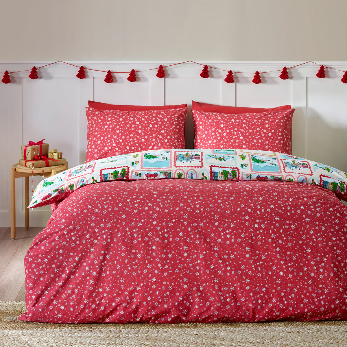Catherine Lansfield Christmas Town Stamps Duvet Cover Bedding Set Natural