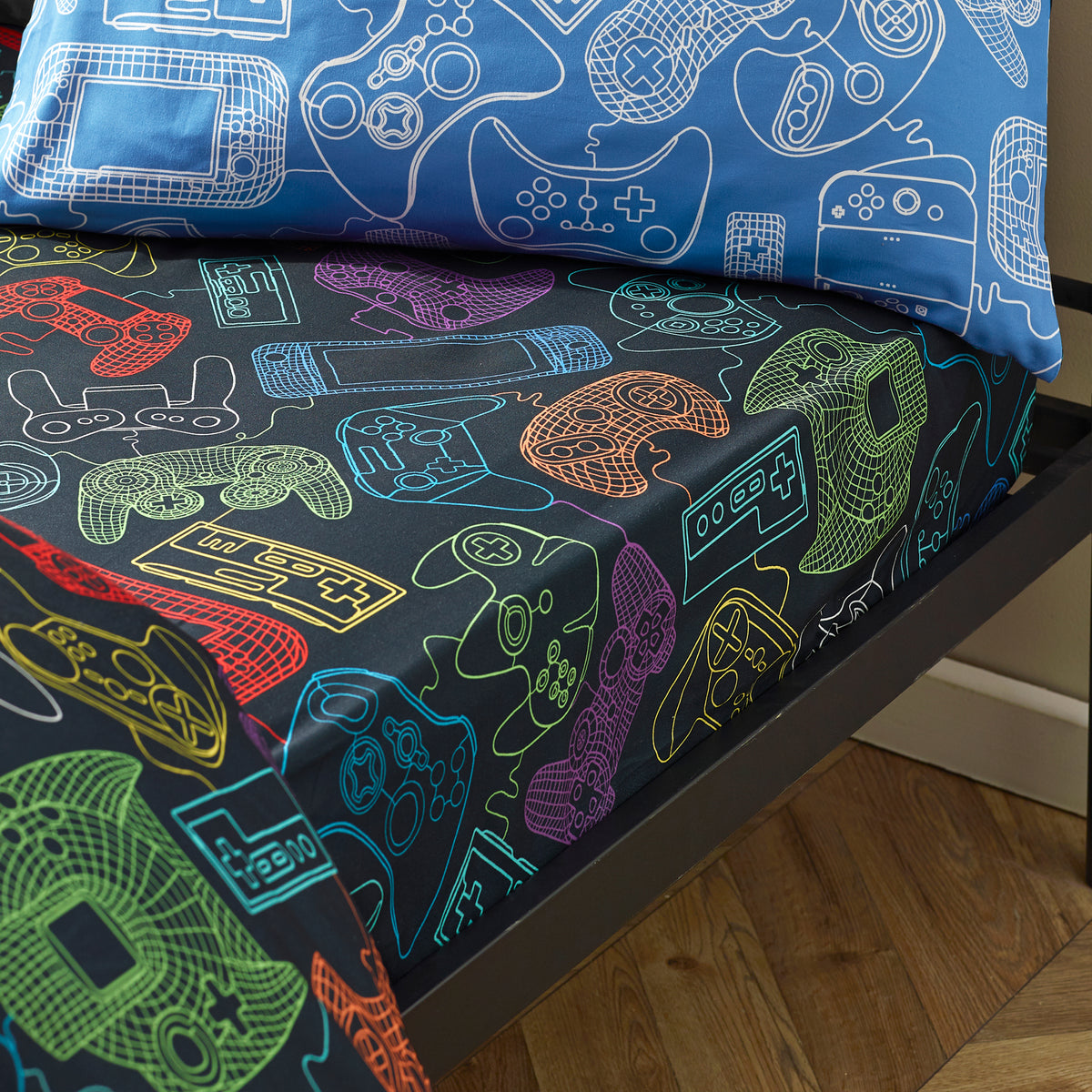 Catherine Lansfield Power Up Gamer Bed Linen Fitted Sheet Black