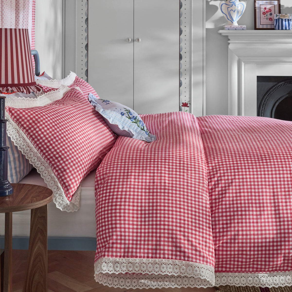 Cath Kidston Painted Gingham Lace Duvet Cover Bedding Set Red