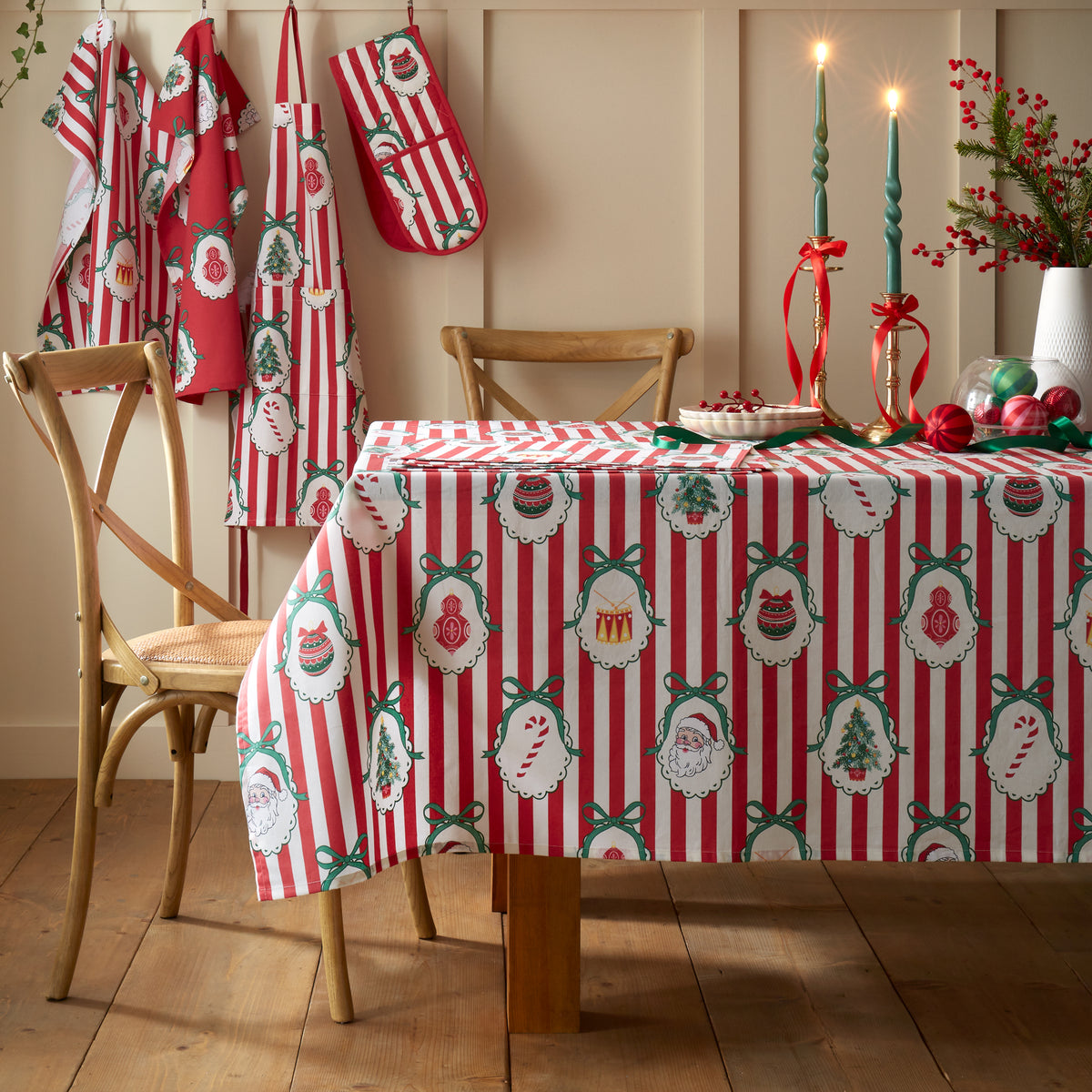 Catherine Lansfield Christmas Vintage Stripe Table Cloth Red