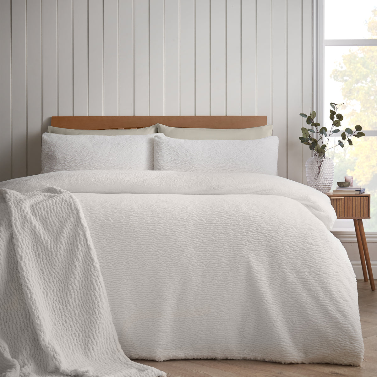 Catherine Lansfield Textured Wave Faux Fur Duvet Cover Bedding Set Cream