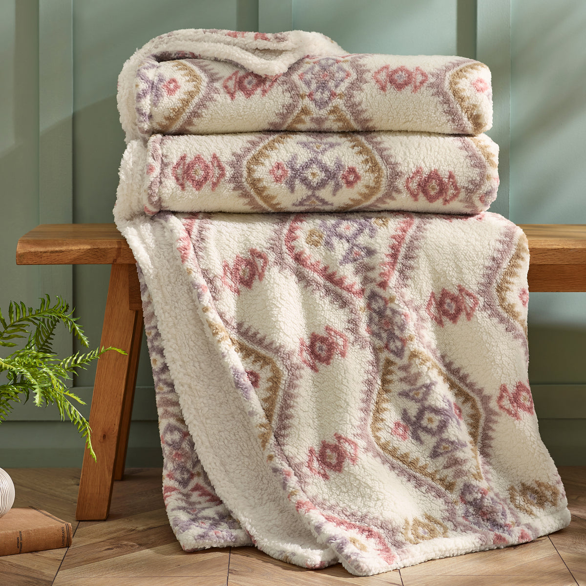 Catherine Lansfield Navajo Fleece Throw Natural