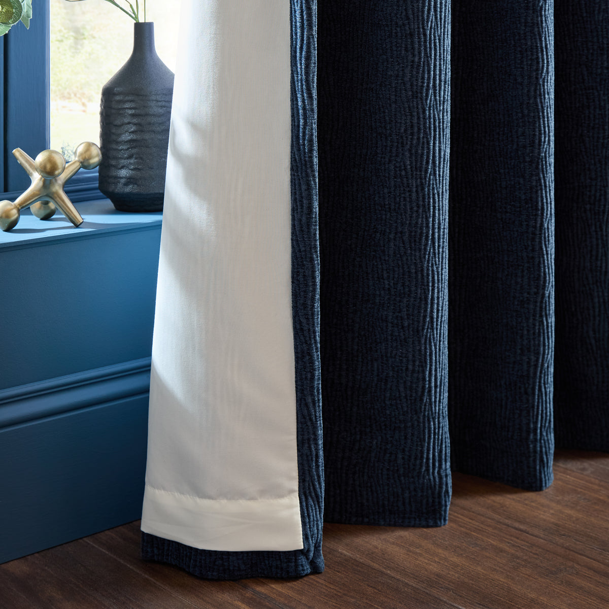 Catherine Lansfield Crinkle Chenille Ready Made Eyelet Curtains Blue