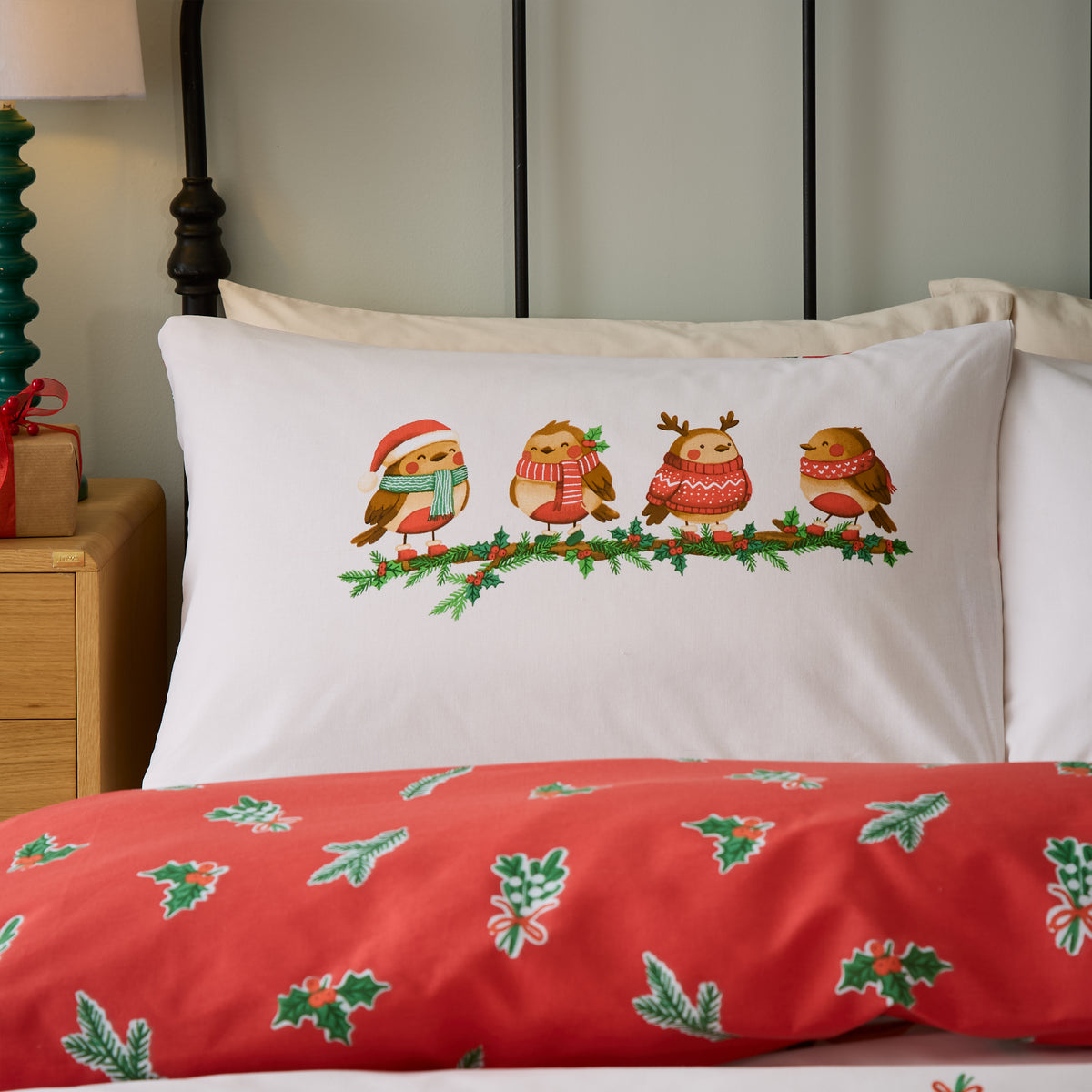 Catherine Lansfield Christmas Robins Duvet Cover Bedding Set Red
