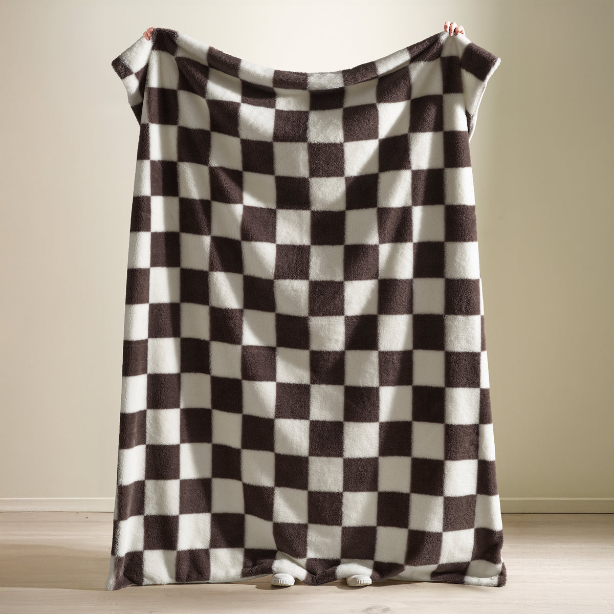 Catherine Lansfield Cosy Soft Checkerboard Throw Chocolate