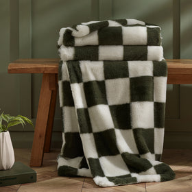 Catherine Lansfield Cosy Soft Checkerboard Throw Green