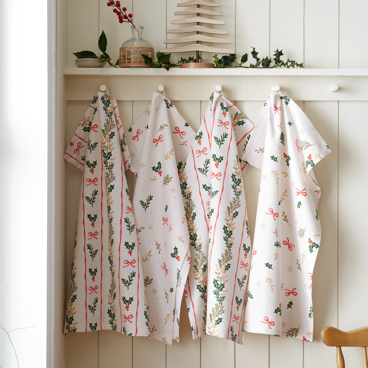 Catherine Lansfield Christmas Holly Stripe Tea Towel Cream Red