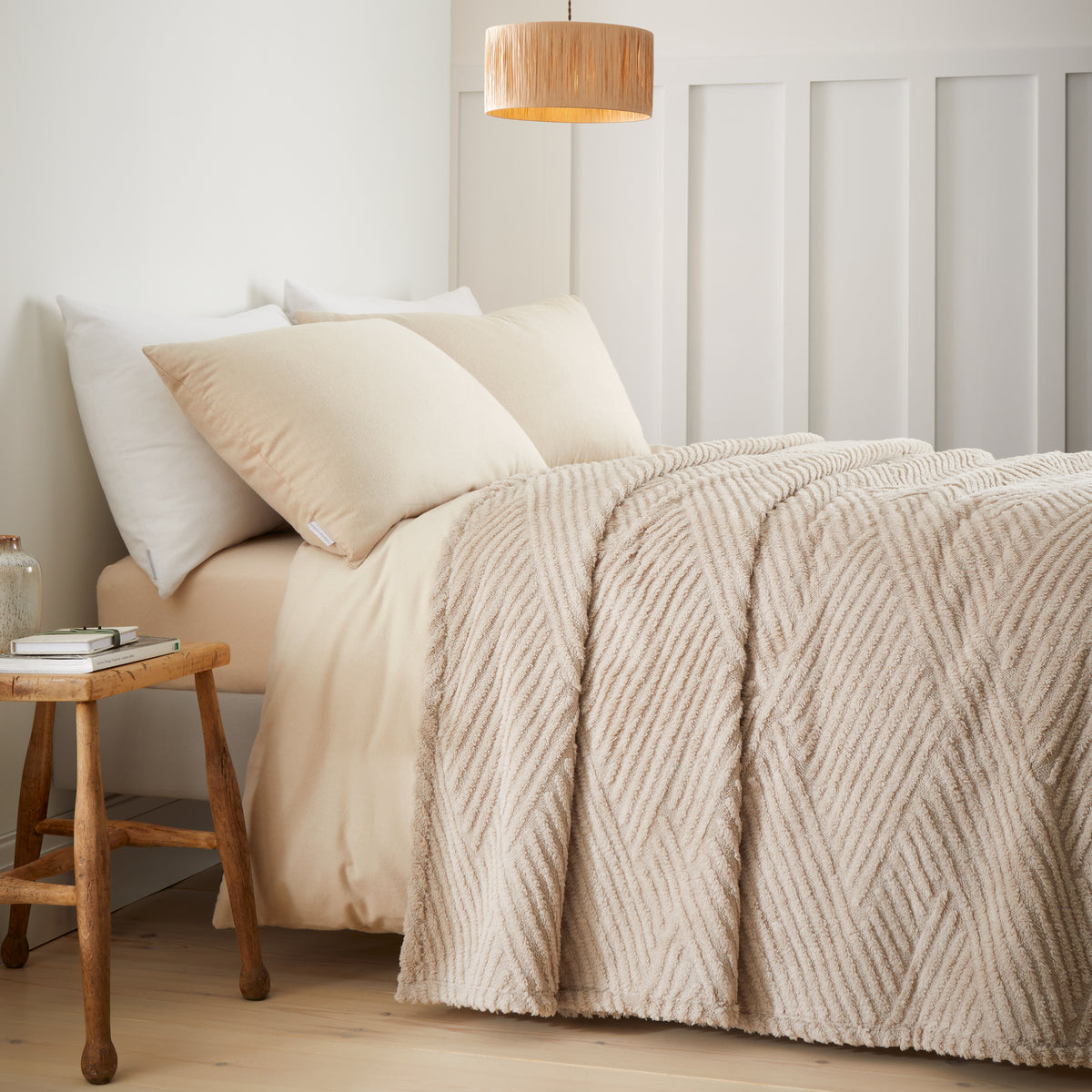 Catherine Lansfield Super Thermal Throw 200cm x 220cm Bedspread Natural