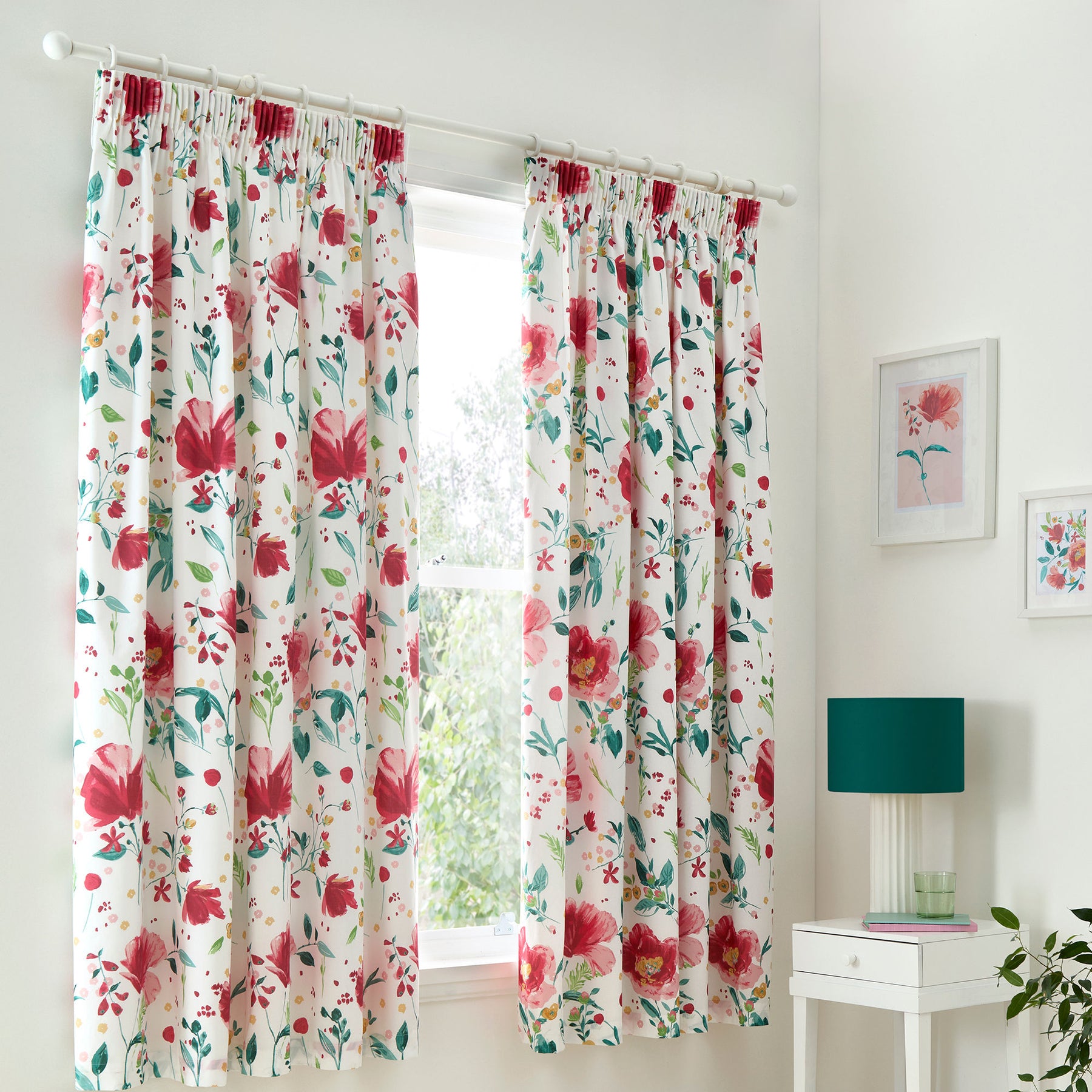 Dreams and Drapes Abstract Poppy Ready Made Pencil Pleat Curtains 66 x 72 Red