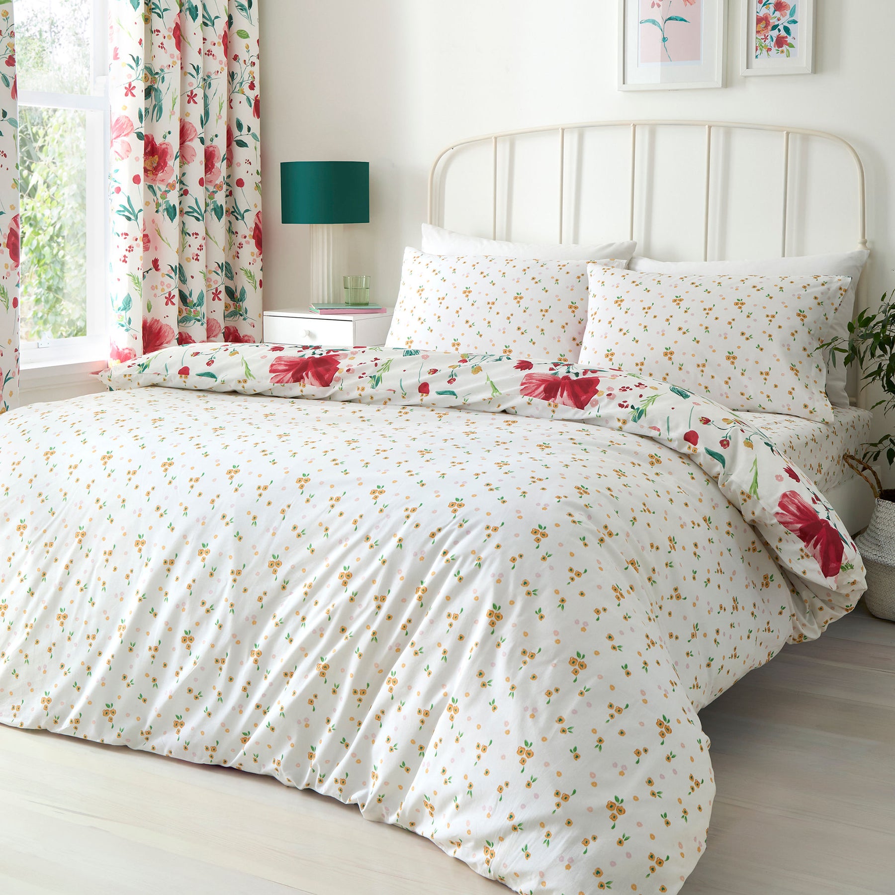 Dreams and Drapes Abstract Poppy Duvet Cover Bedding Set Red