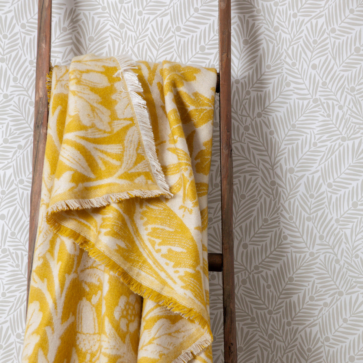 Morris & Co. Acorn Tonal Jacquard 130cm x 170cm Throw Gold