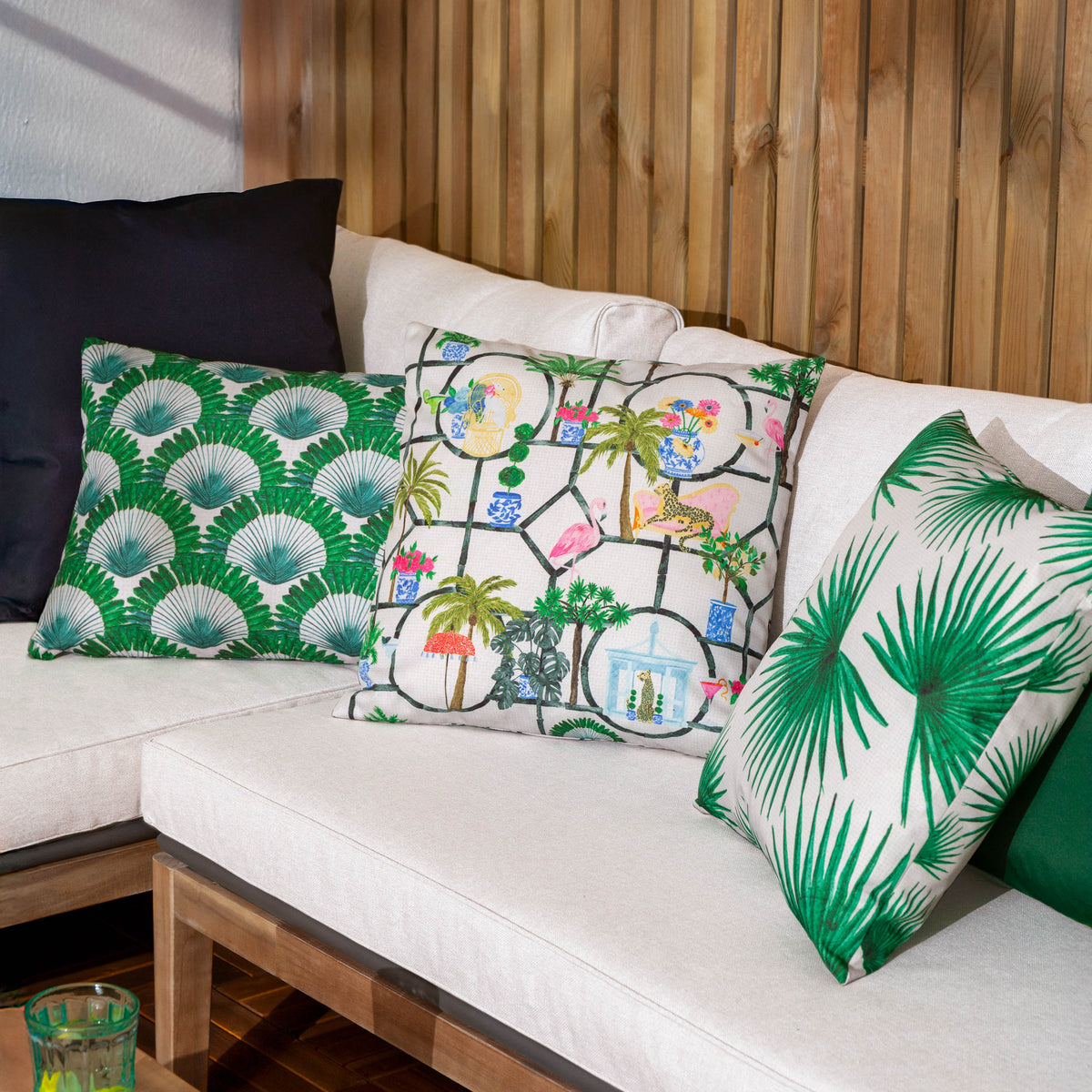Furn. Agave Tropical Outdoor 45cm x 45cm Filled Cushion Green