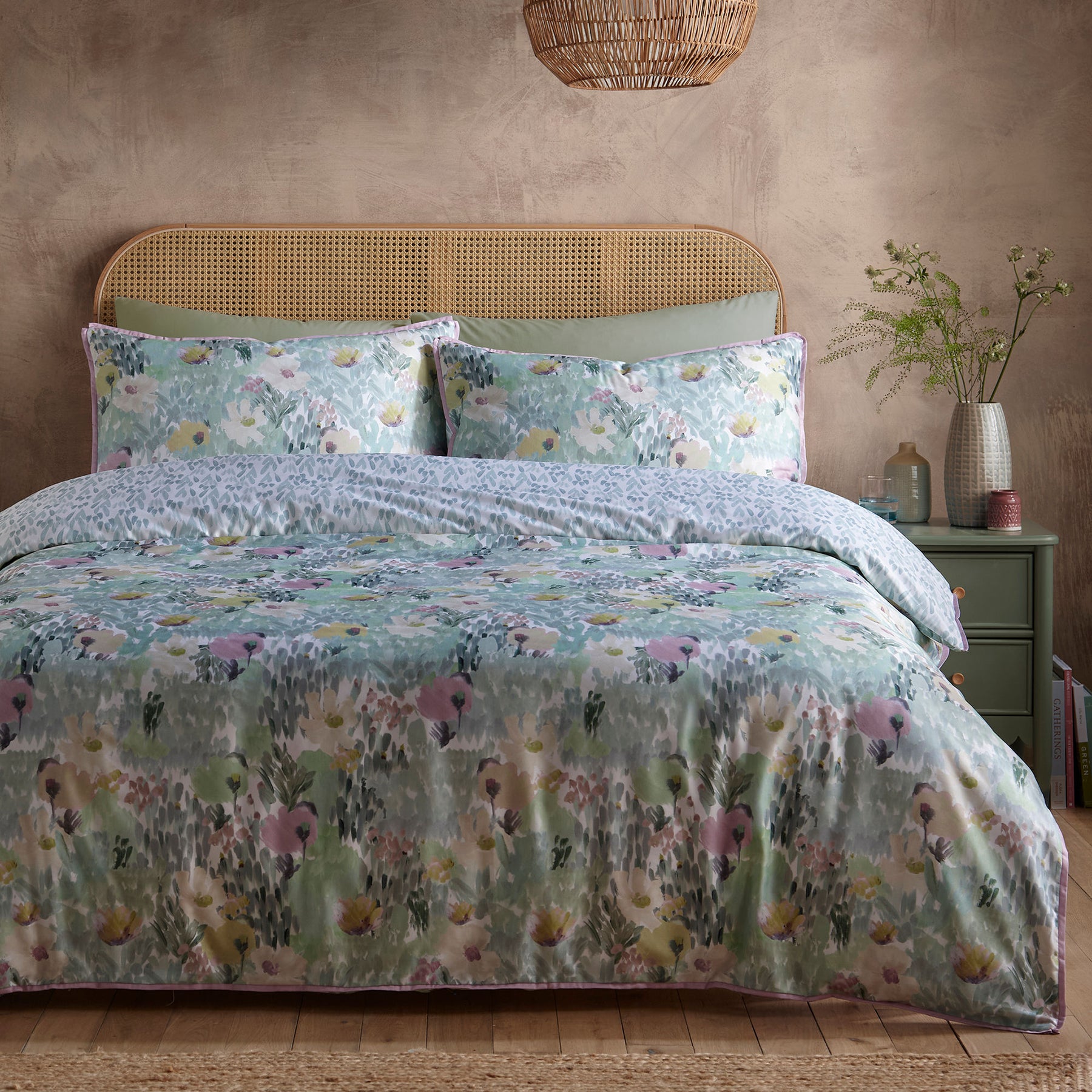 Appletree Abstract Floral Duvet Cover Bedding Set Green
