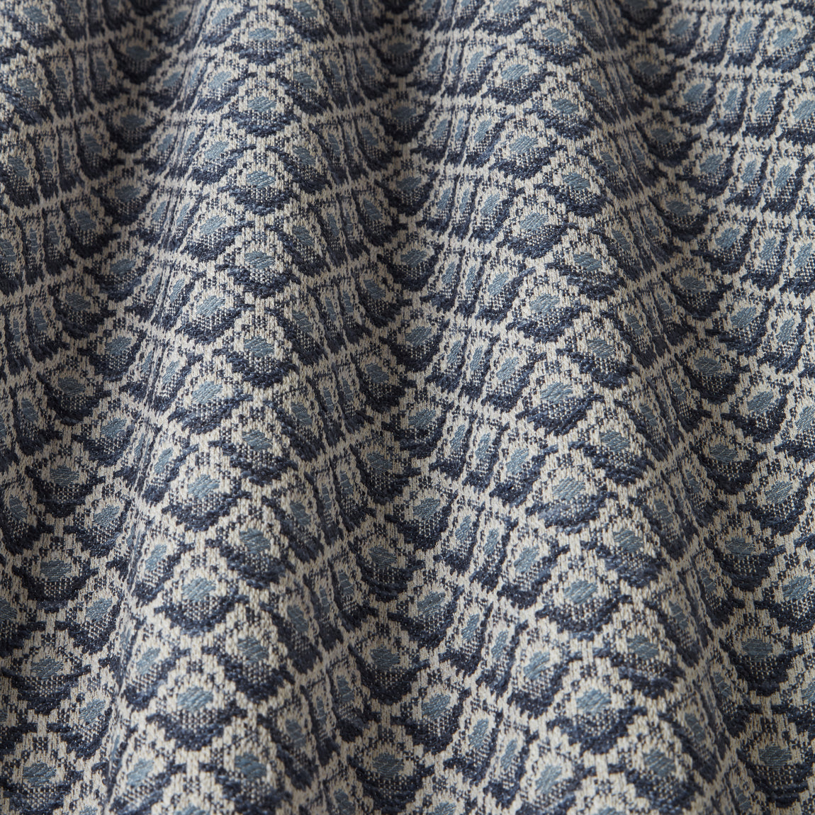 iLiv Alps Fabric Arctic