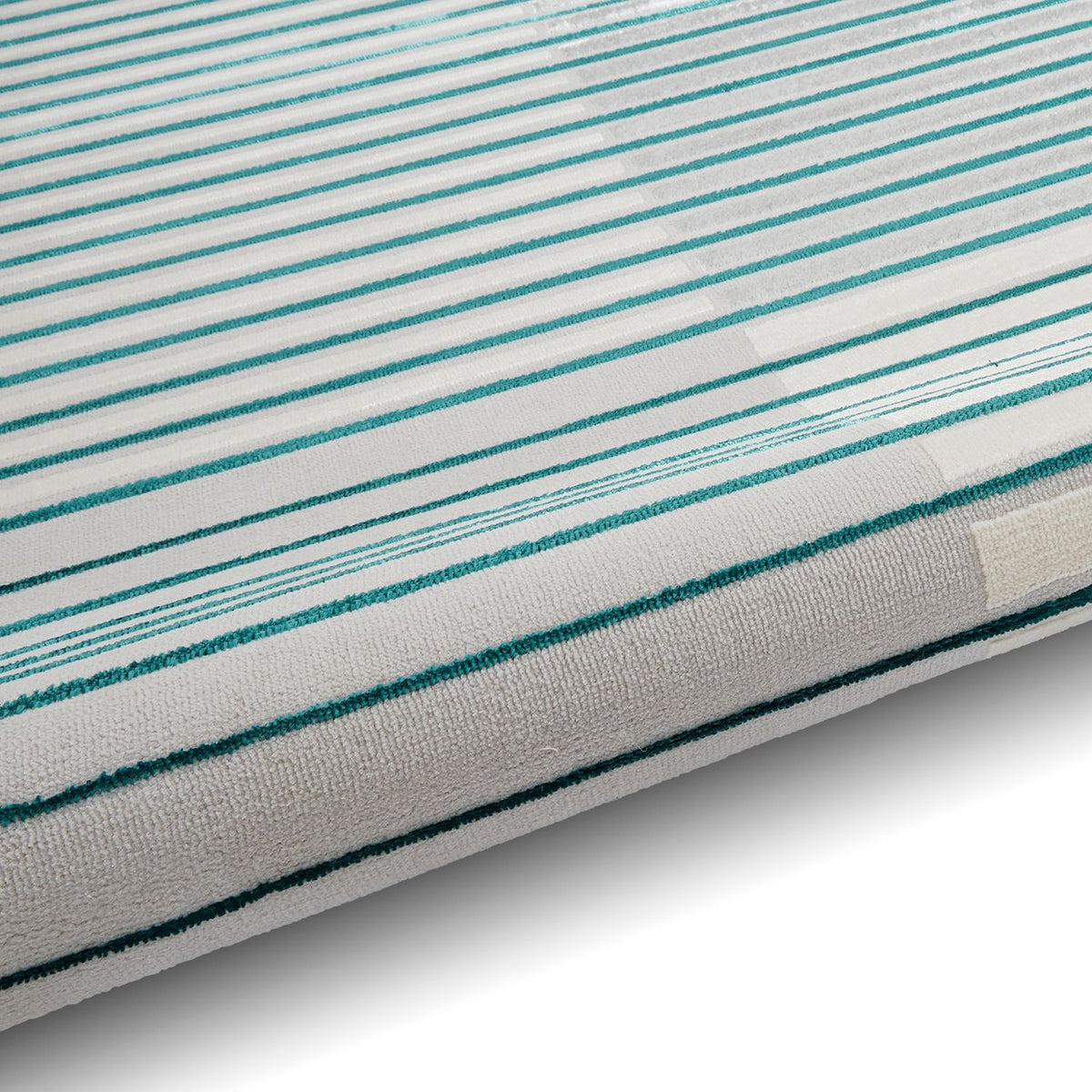 Apollo 2681 80cm x 150cm Metallic Effect Yarn Rug Grey Green