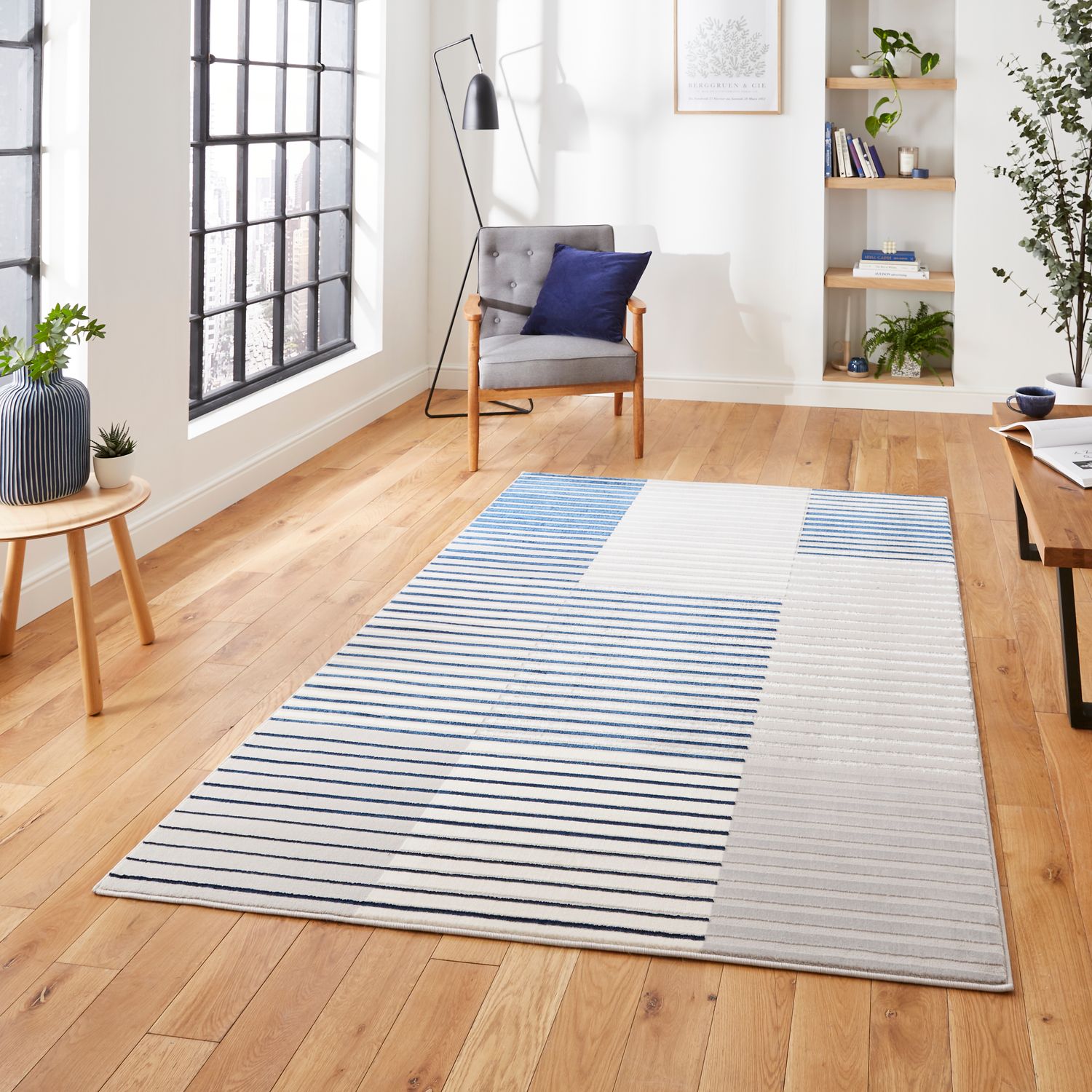 Apollo 2681 Metallic Effect Yarn Rug Grey Navy