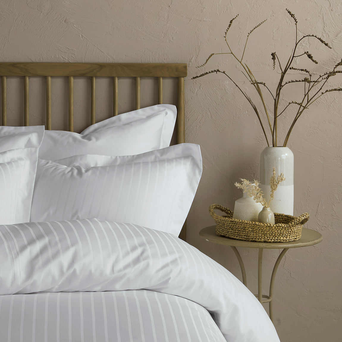 Luxe and Wilde Arla Duvet Cover Bedding Set White