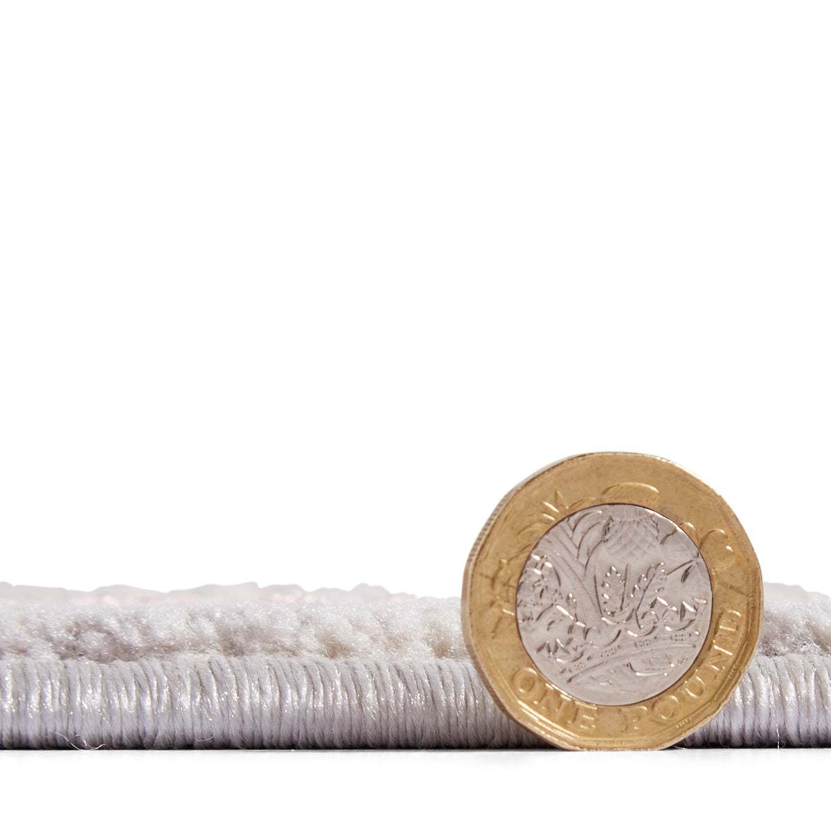 Artemis B9076A Metallic Effect Yarn Rug Rose Silver