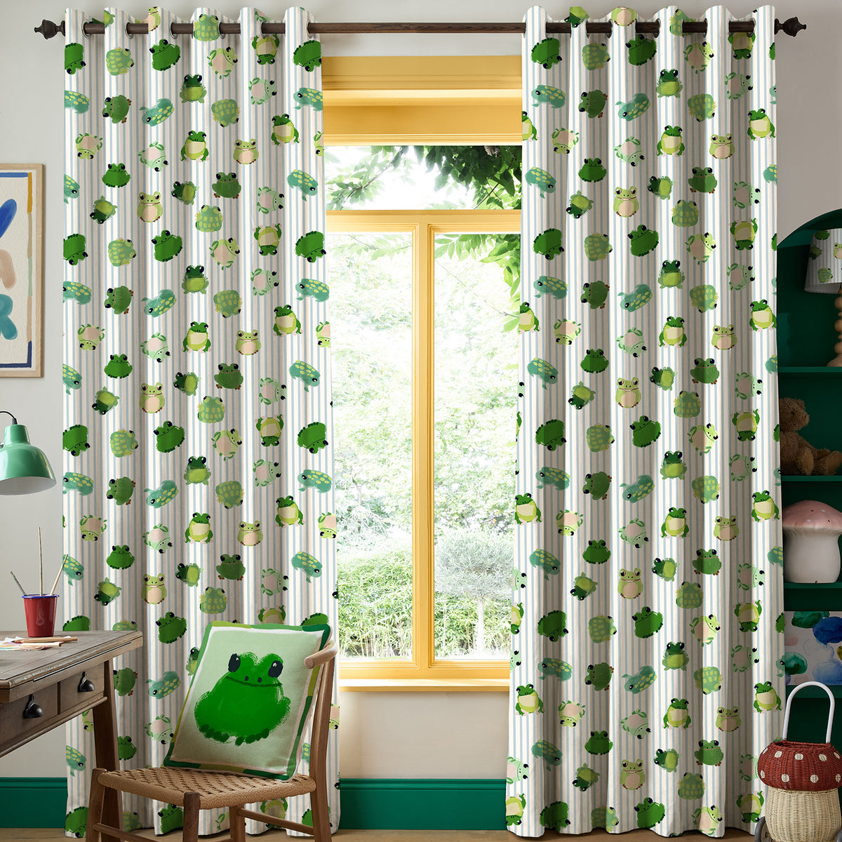 Wee Blue Bell Little Frogs Made To Measure Roman Blind Pond