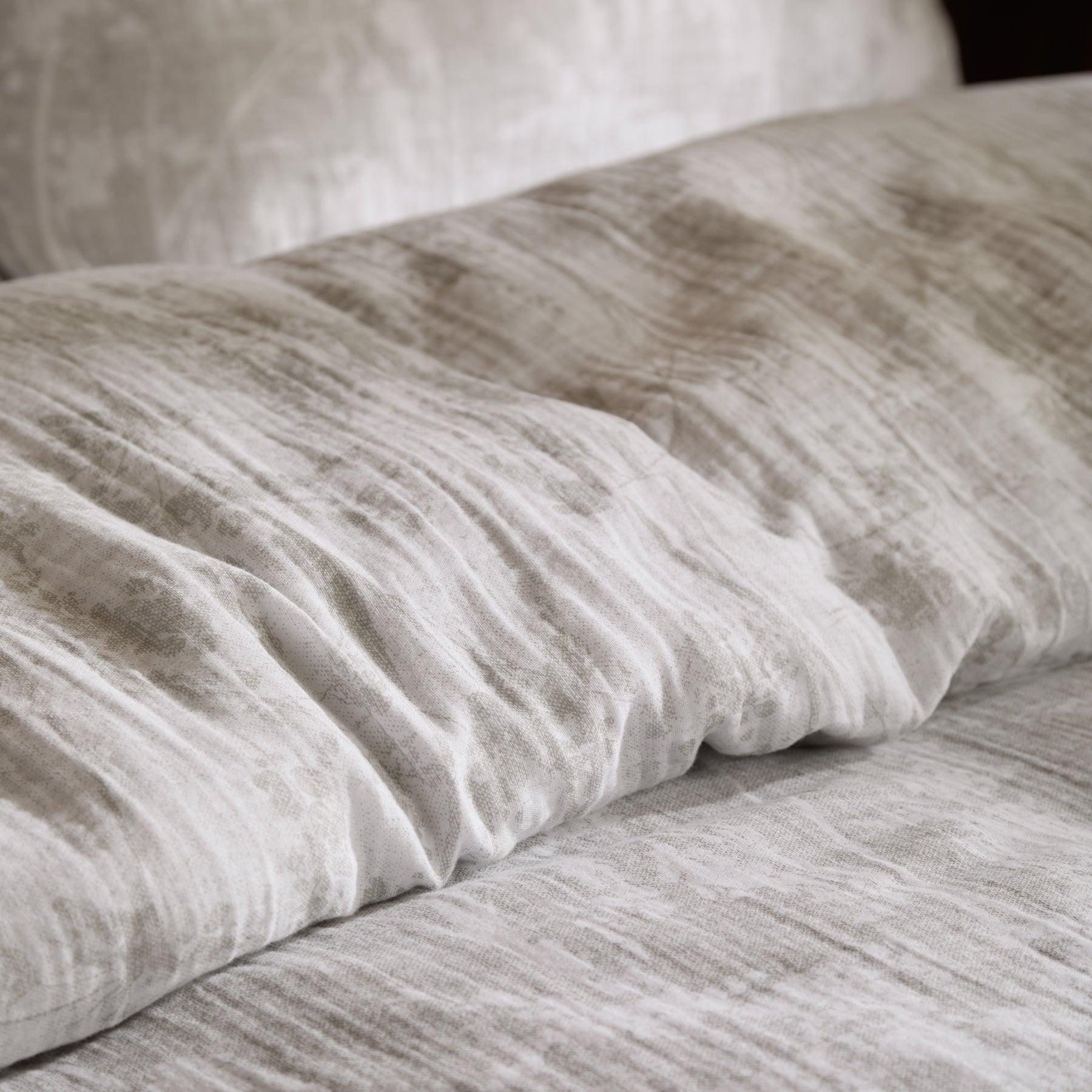 Voyage Maison Braeflower Cotton Muslin Duvet Cover Bedding Set Natural