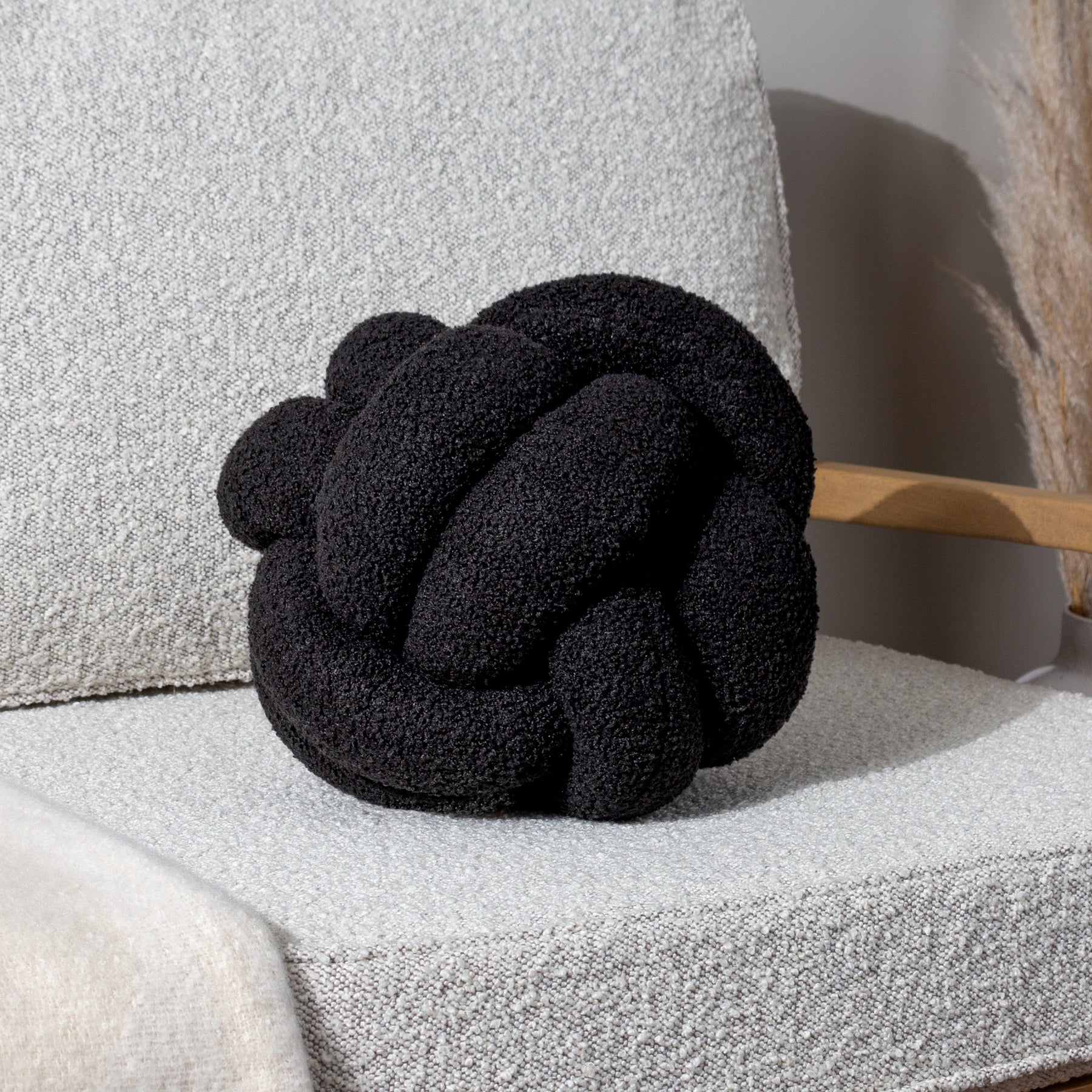 Furn. Boucle Knot Fleece 30cm x 30cm Filled Cushion Black