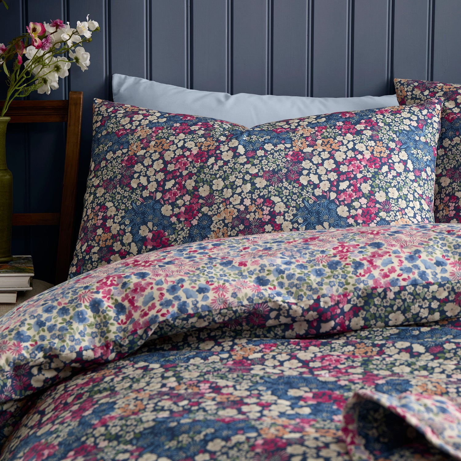 Dreams & Drapes Bessie Duvet Cover Bedding Set Navy