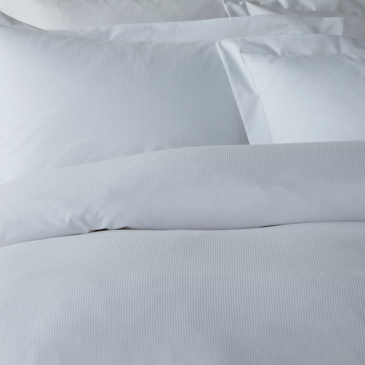 Luxe and Wilde Beaumont Duvet Cover Bedding Set White