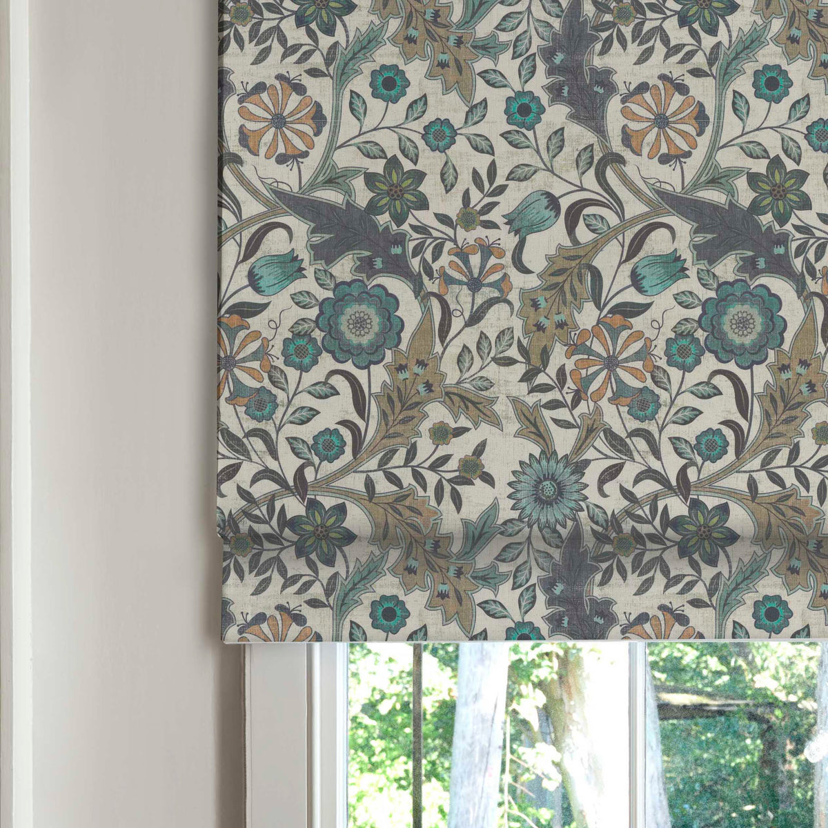 Linda Barker Home Agra Made To Measure Roman Blind Saphire