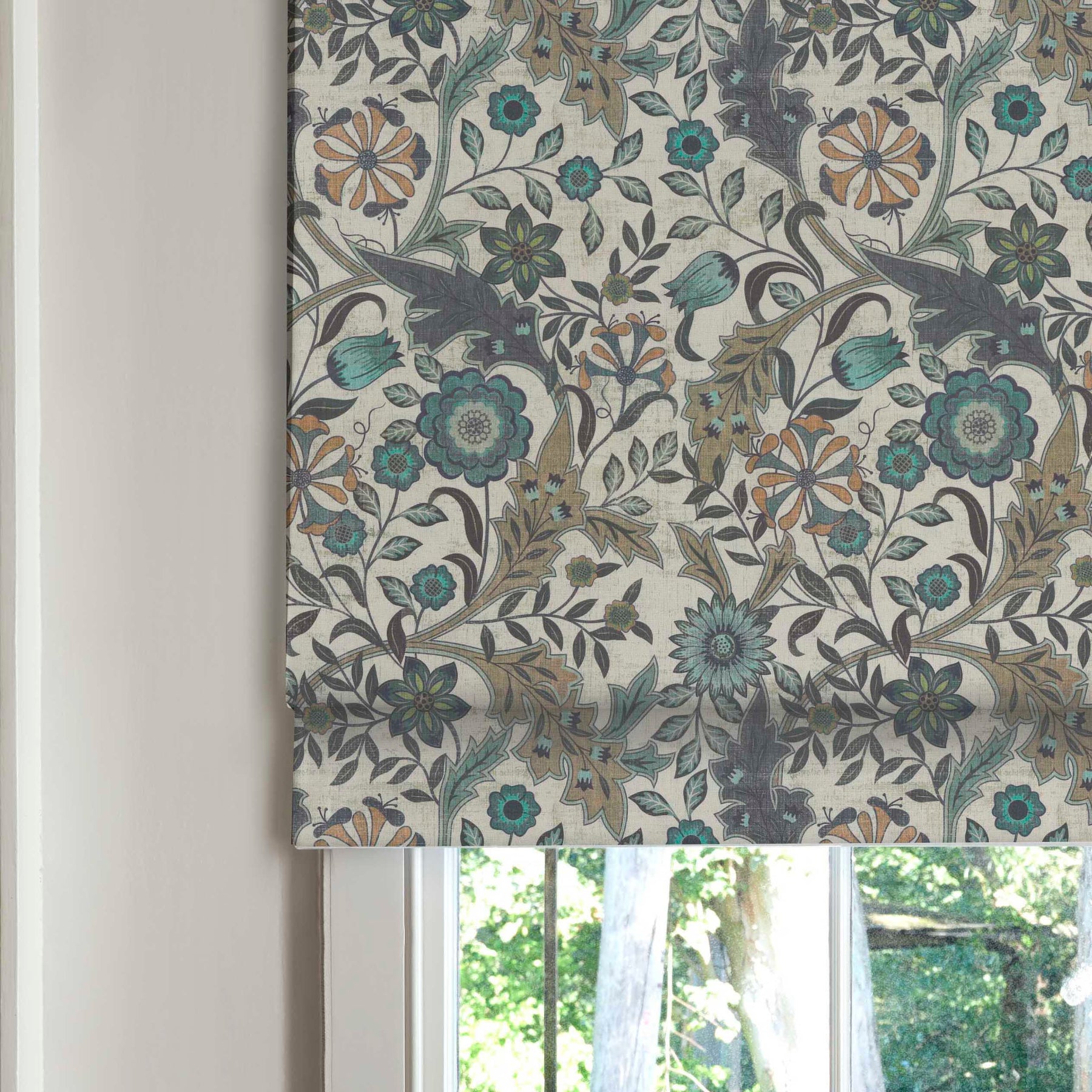 Linda Barker Home Agra Made To Measure Roman Blind Saphire