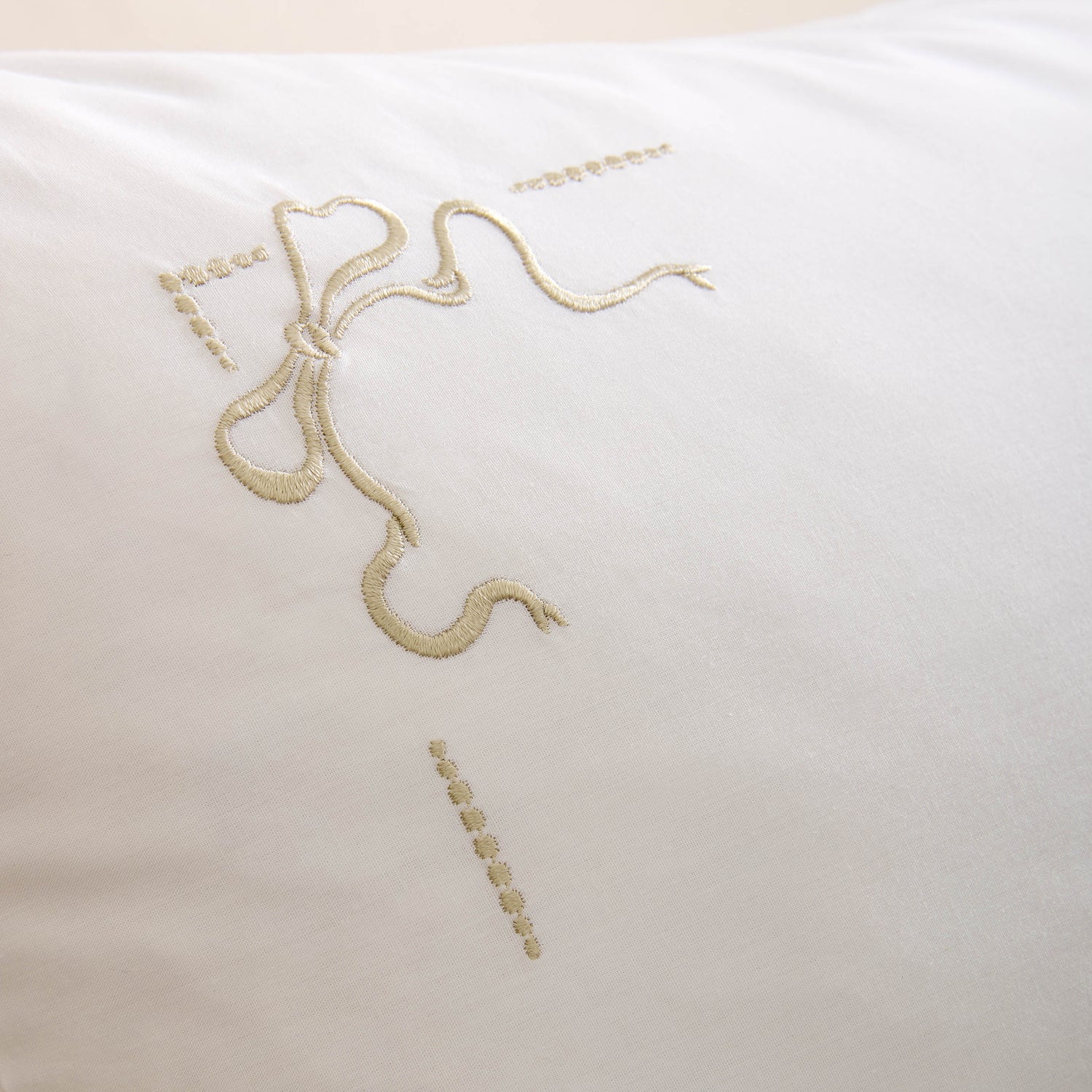 Historic Royal Palaces Bow Embroidery Pillowcase Oxford White Natural