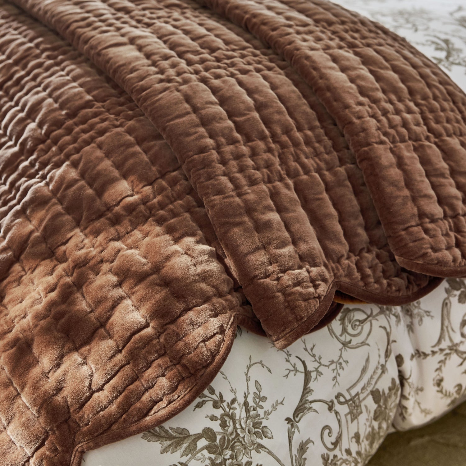 Laura Ashley Brady Scalloped 180cm x 235cm Bedspread Set Caramel