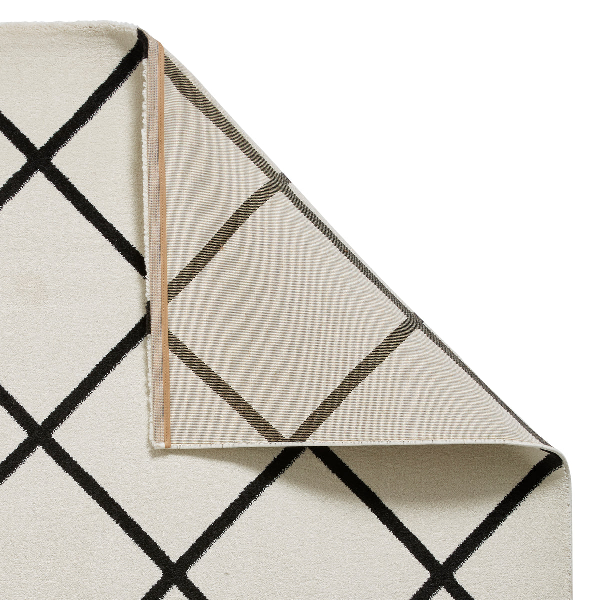 Brooklyn BRK35 24371 120cm x 170cm Rug Cream Black