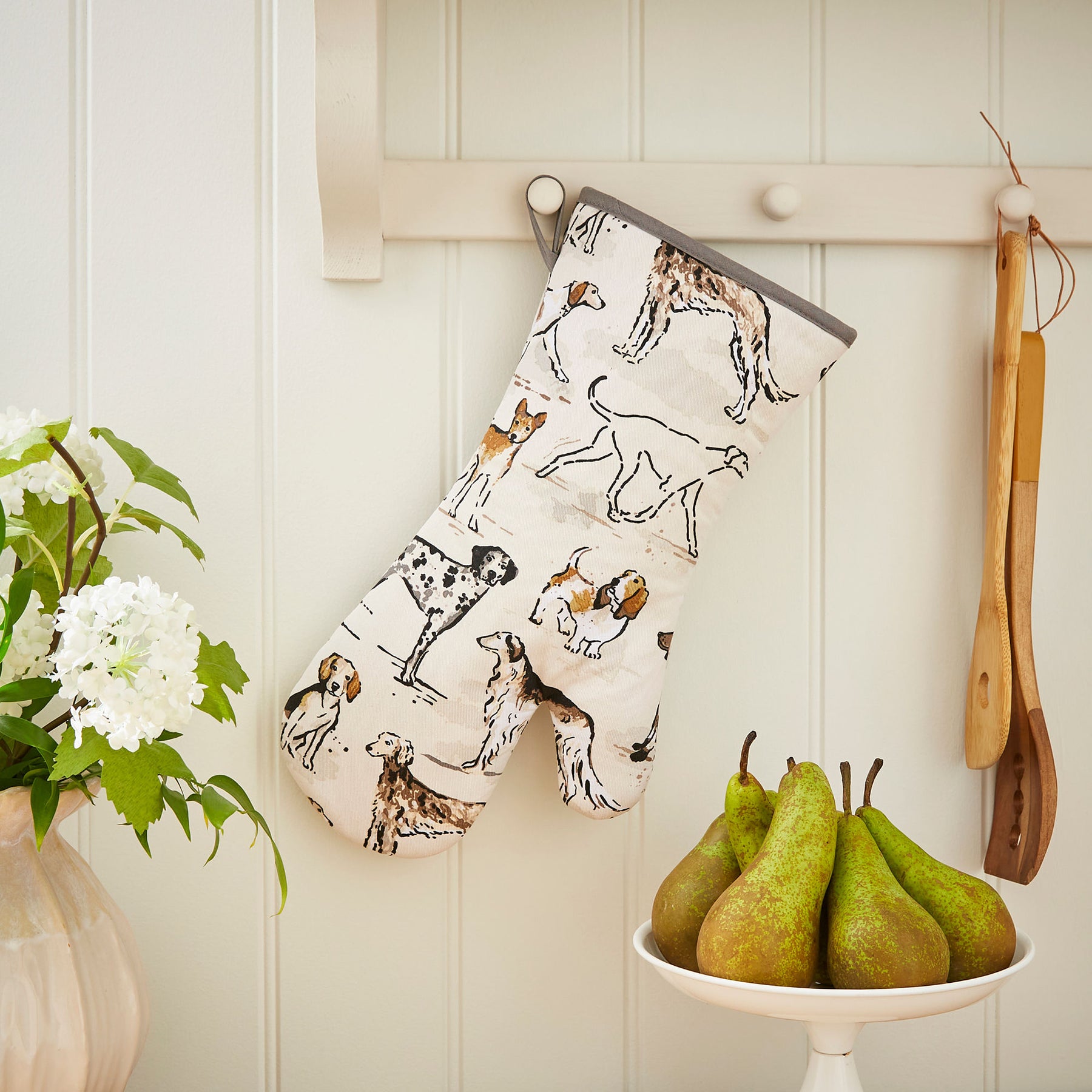 Ulster Weavers Country Dogs Thermal Gauntlet Oven Glove Brown