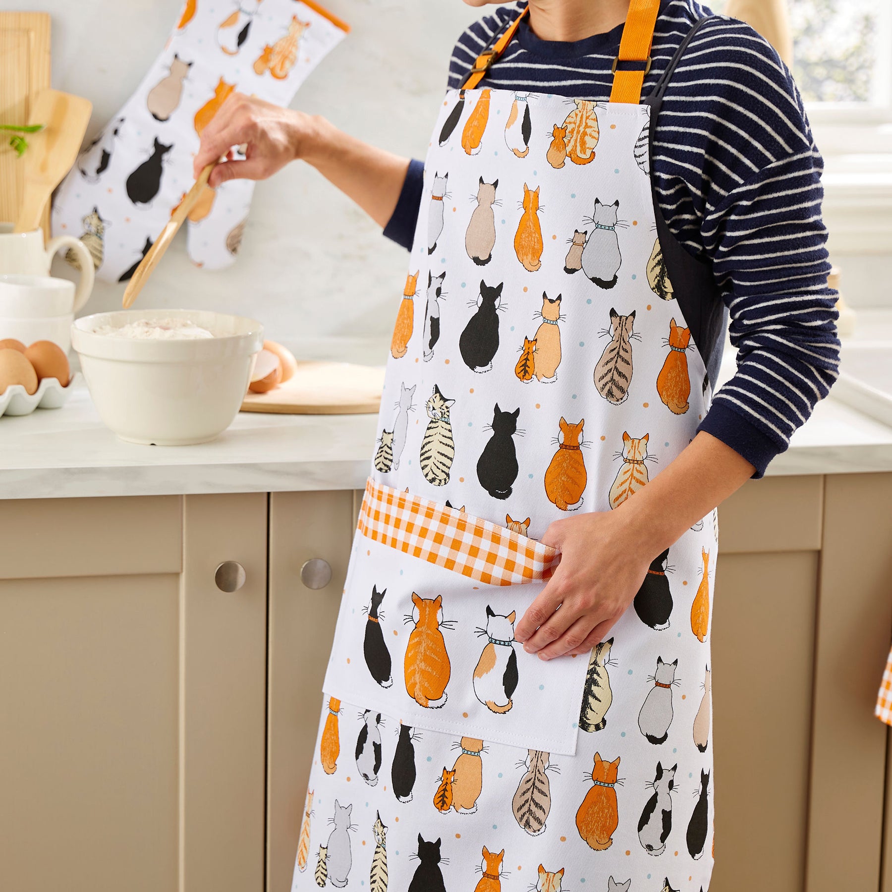Ulster Weavers Cats In Waiting Woven Cotton Apron Orange