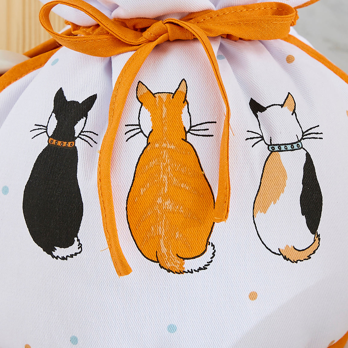 Ulster Weavers Cats In Waiting Thermal Tea Cosy Orange