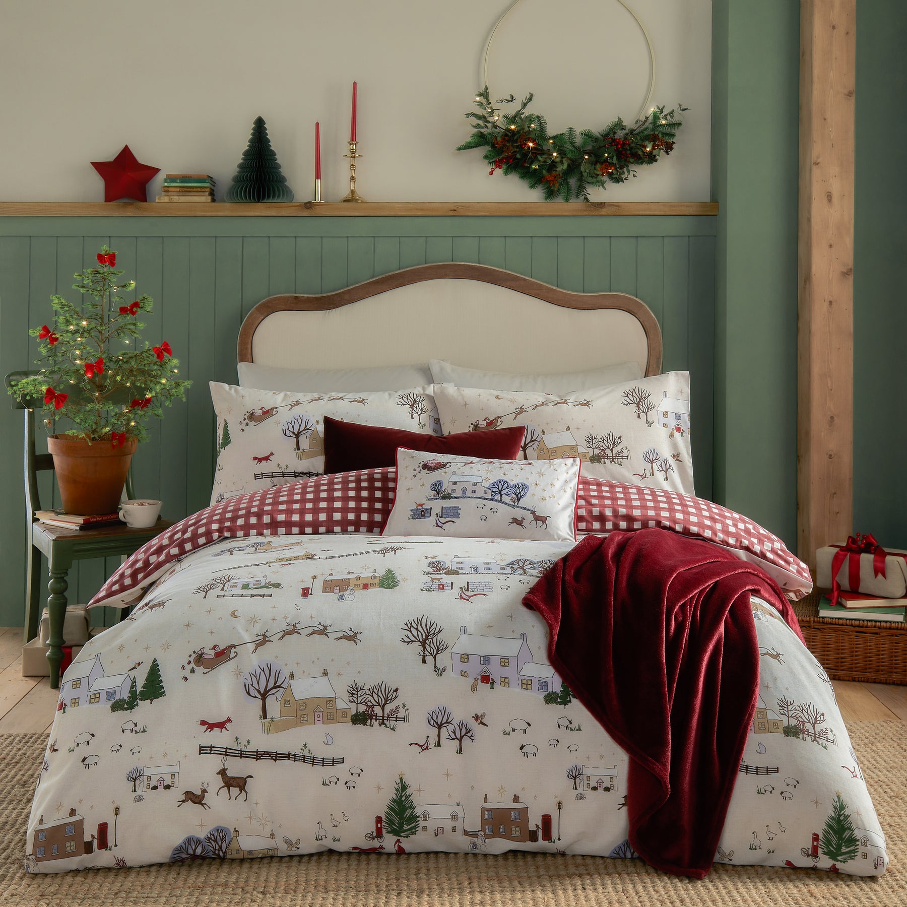 Furn Cotswolds Christmas Duvet Cover Bedding Set Cream Burgundy